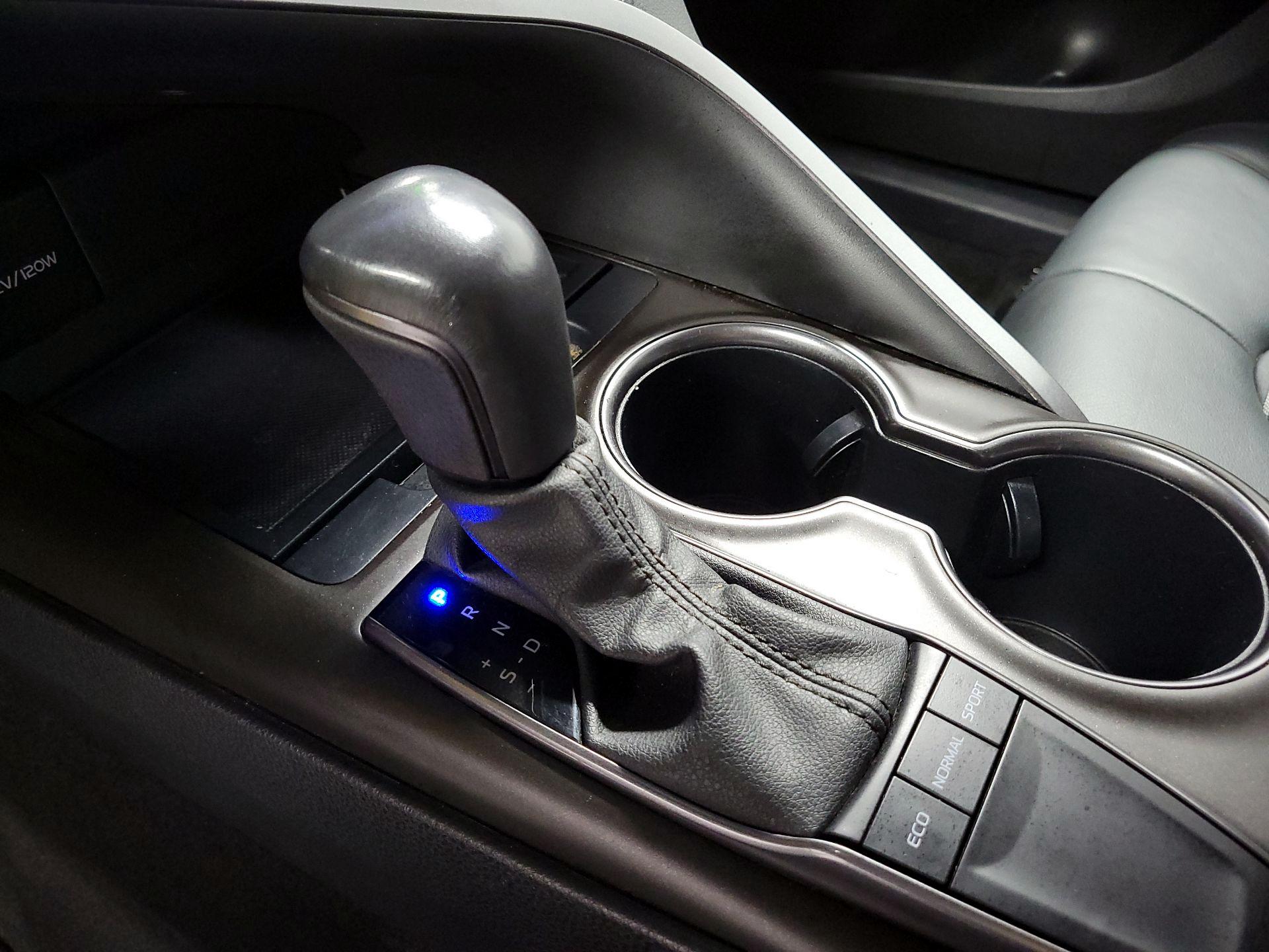 Thumbnail: 2023 Toyota Camry - 17