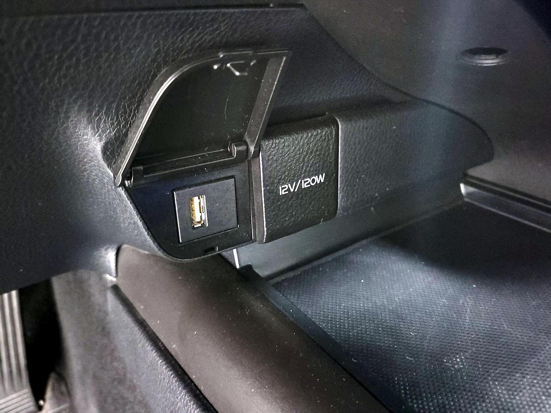 Thumbnail: 2023 Toyota Camry - 18