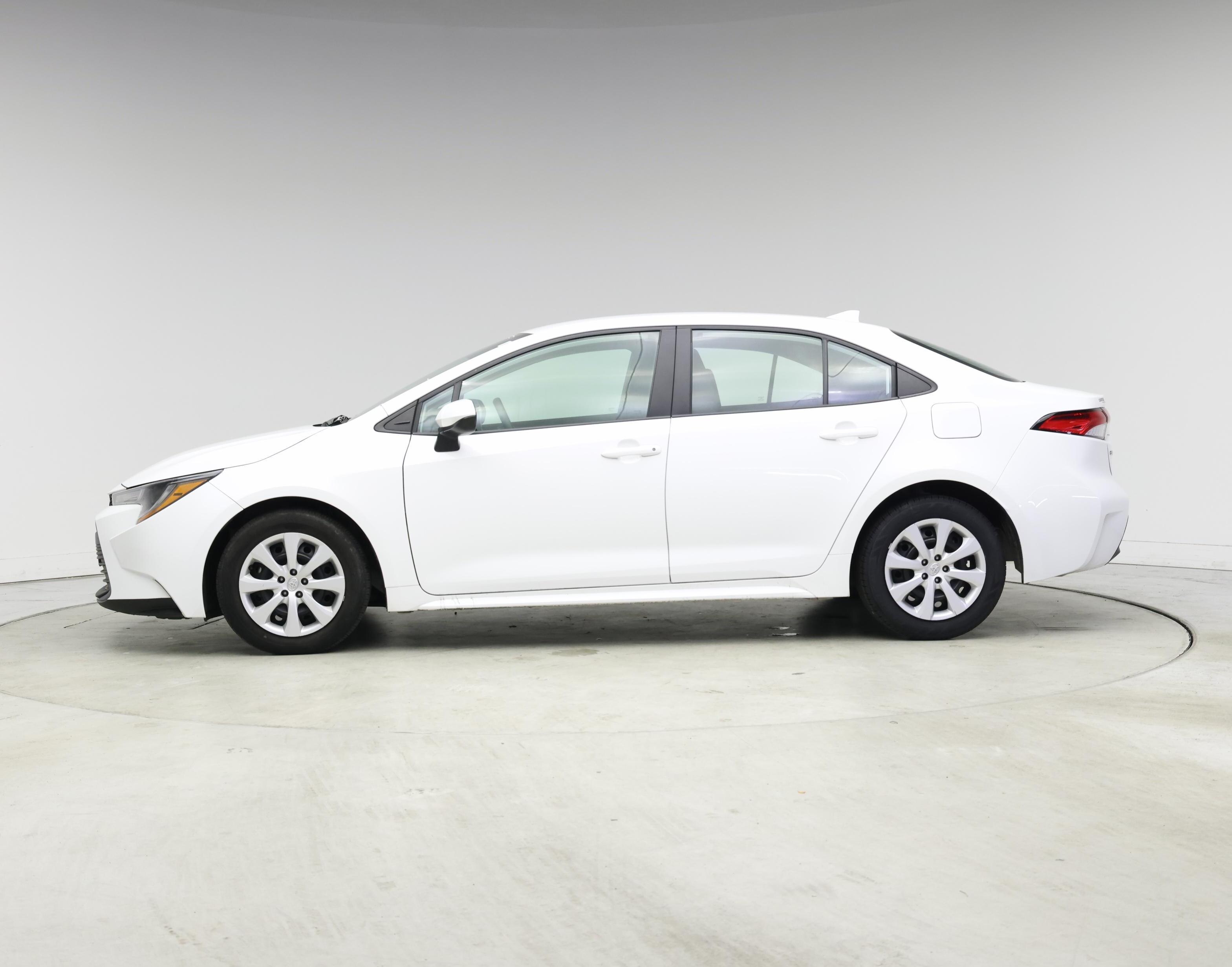 Thumbnail: 2024 Toyota Corolla - 3