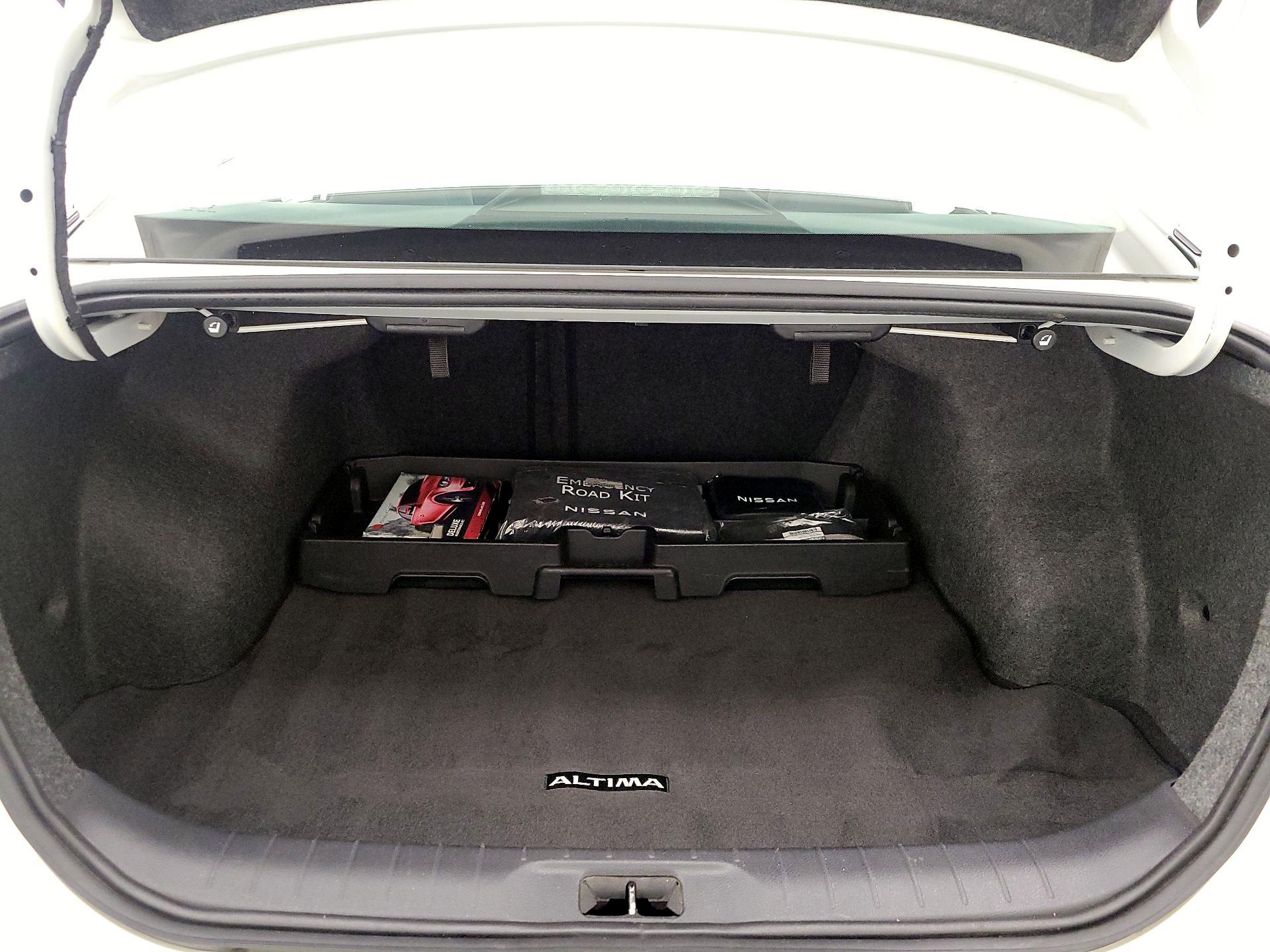 Thumbnail: 2023 Nissan Altima - 20