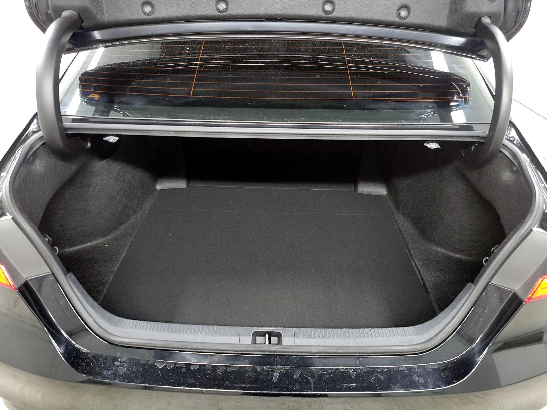 Thumbnail: 2023 Toyota Camry - 19