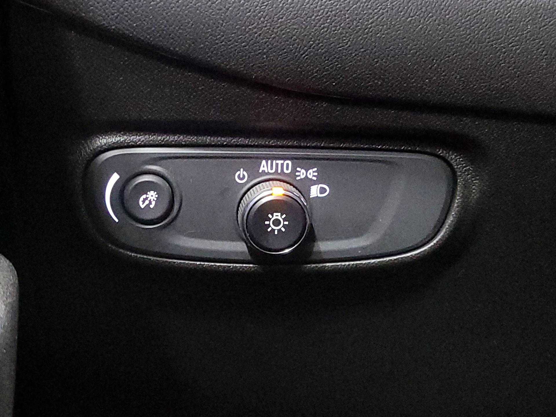 Thumbnail: 2022 Chevrolet Equinox - 13