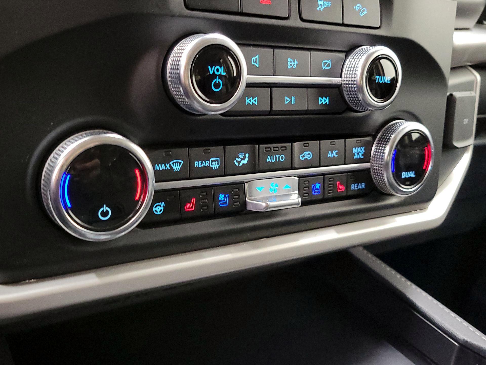 Thumbnail: 2023 Ford Expedition - 17