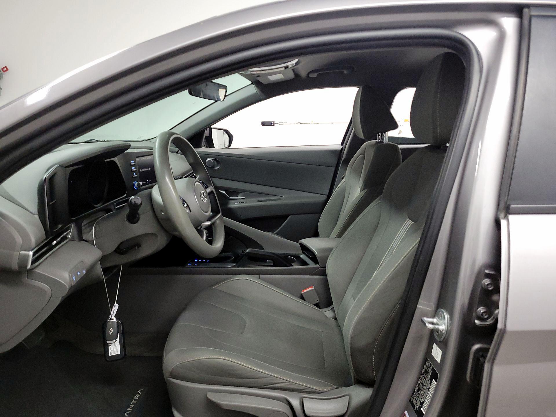 Thumbnail: 2023 Hyundai Elantra - 11