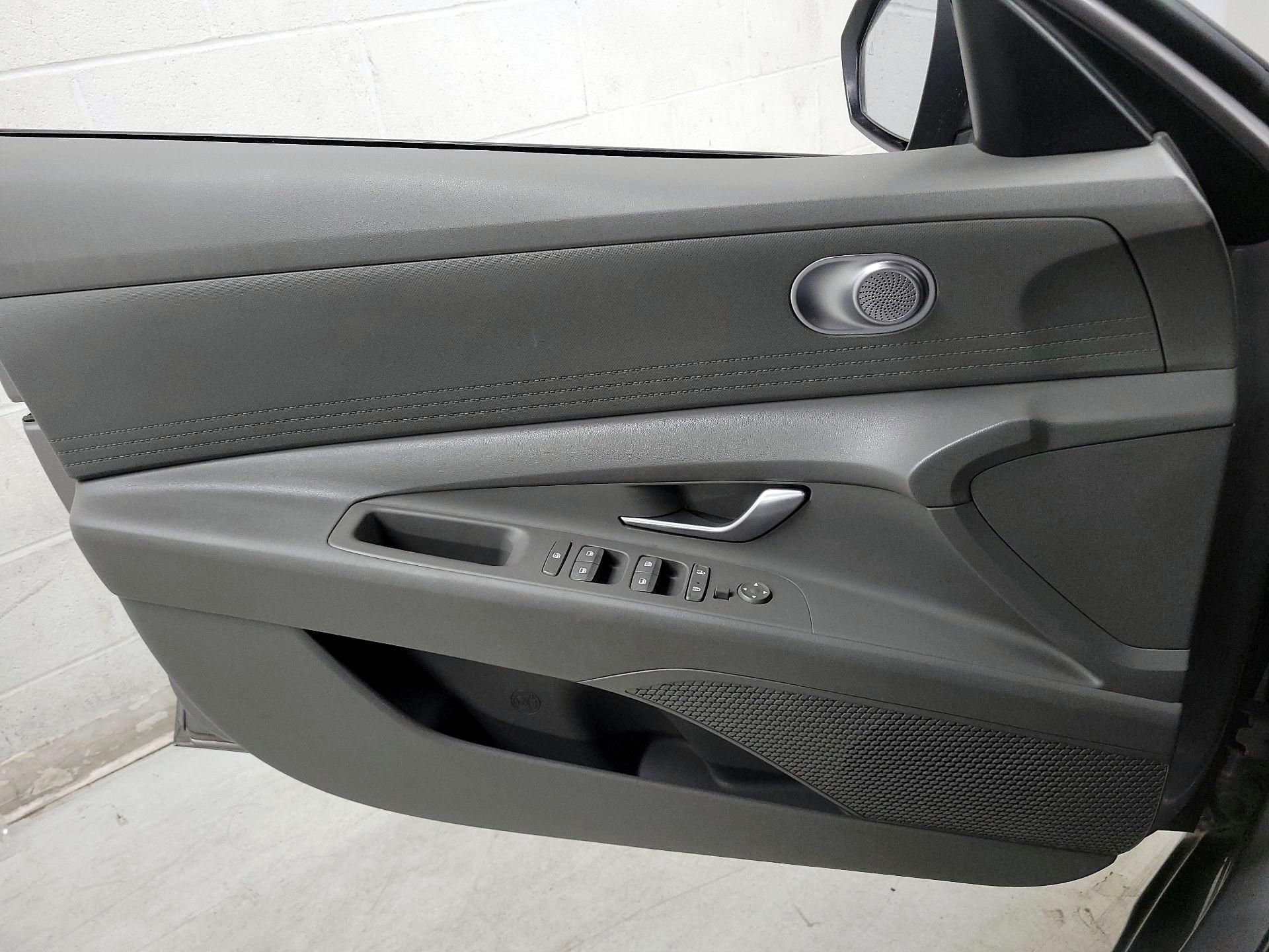 Thumbnail: 2023 Hyundai Elantra - 12