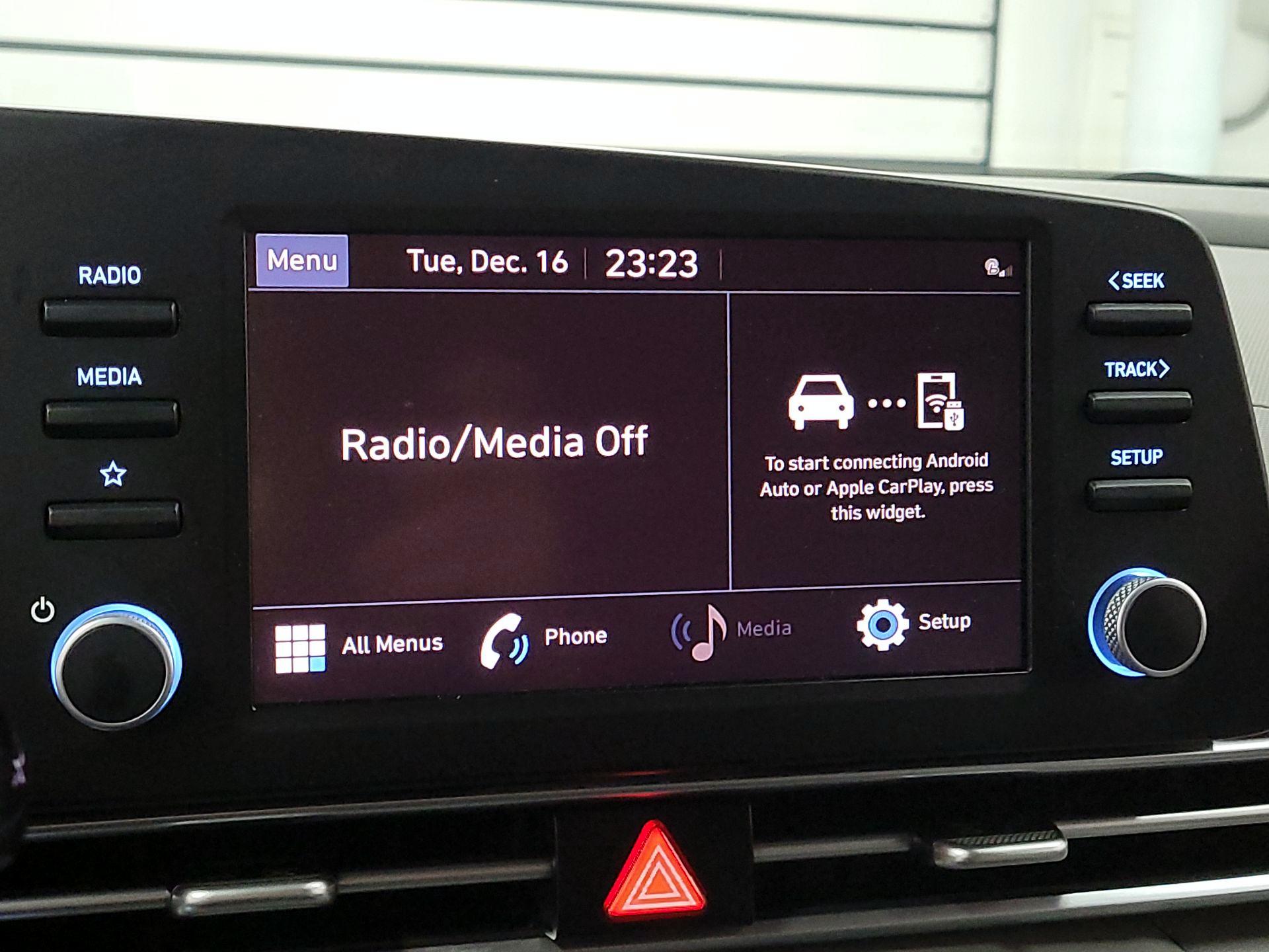 Thumbnail: 2023 Hyundai Elantra - 14