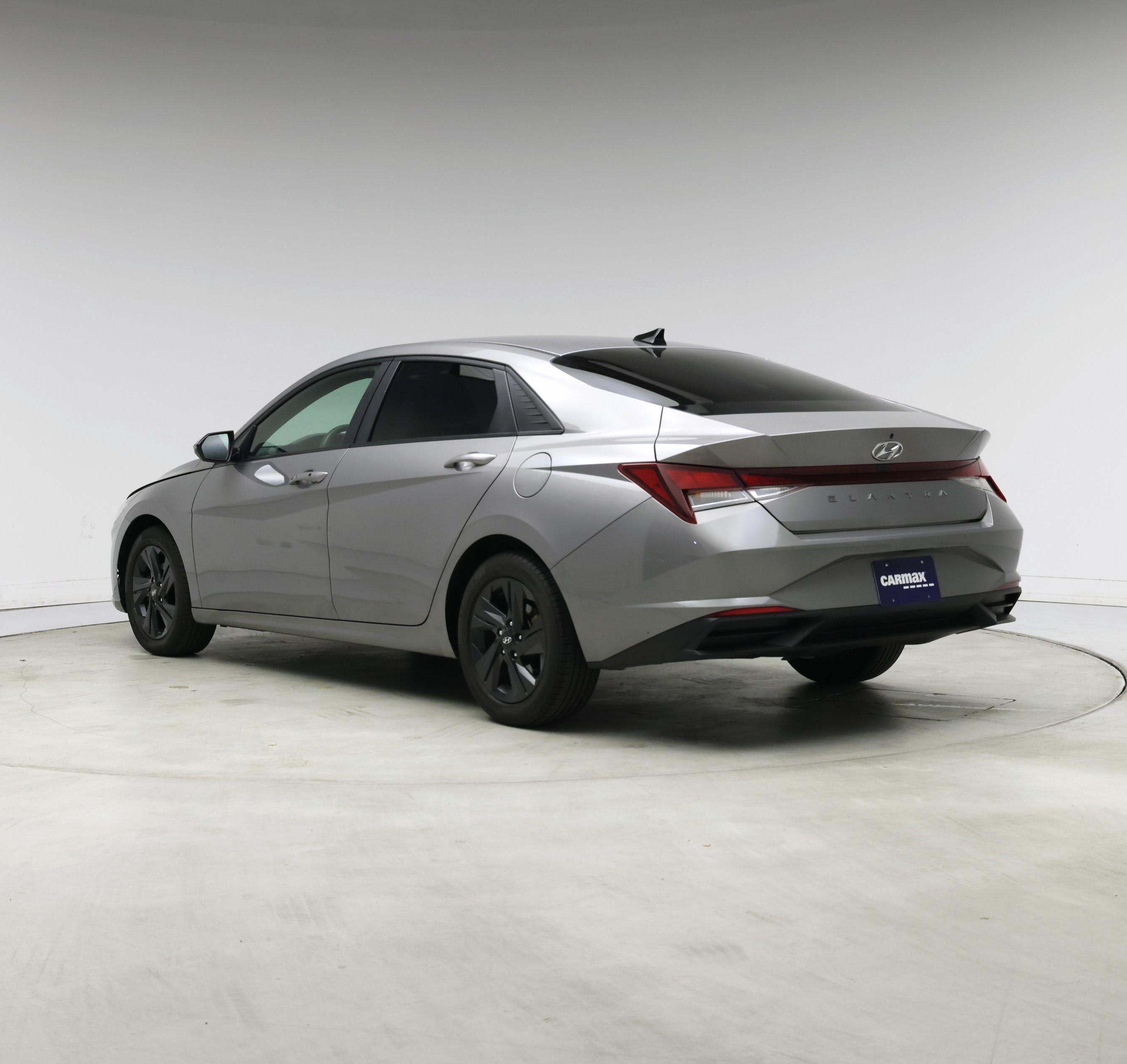 Thumbnail: 2023 Hyundai Elantra - 2