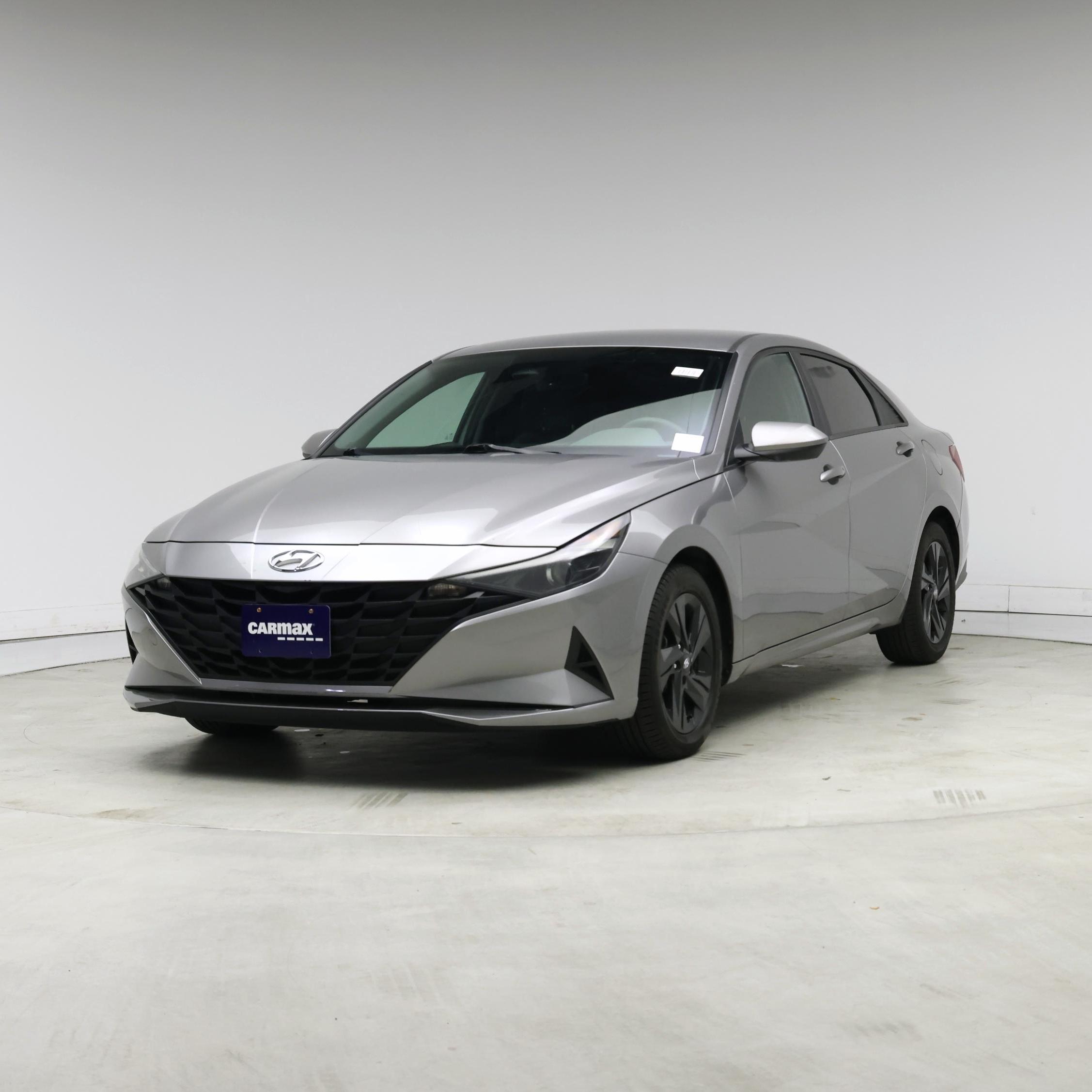 Thumbnail: 2023 Hyundai Elantra - 4