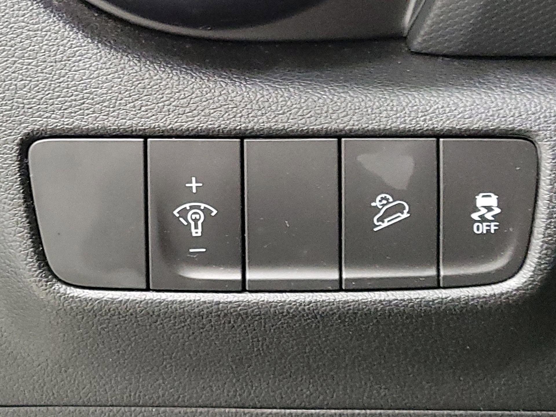 Thumbnail: 2022 Hyundai Kona - 13