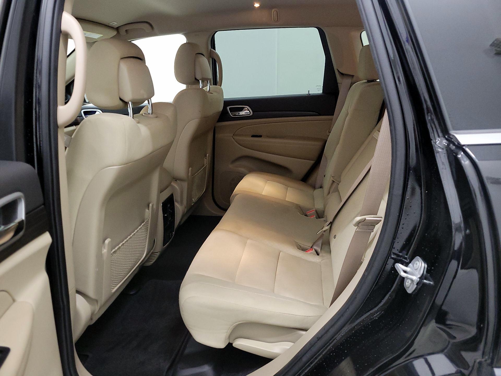 Thumbnail: 2022 Jeep Grand Cherokee - 20