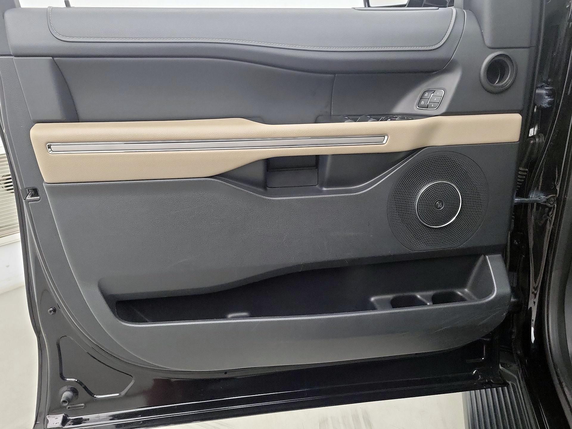 Thumbnail: 2024 Ford Expedition MAX - 12