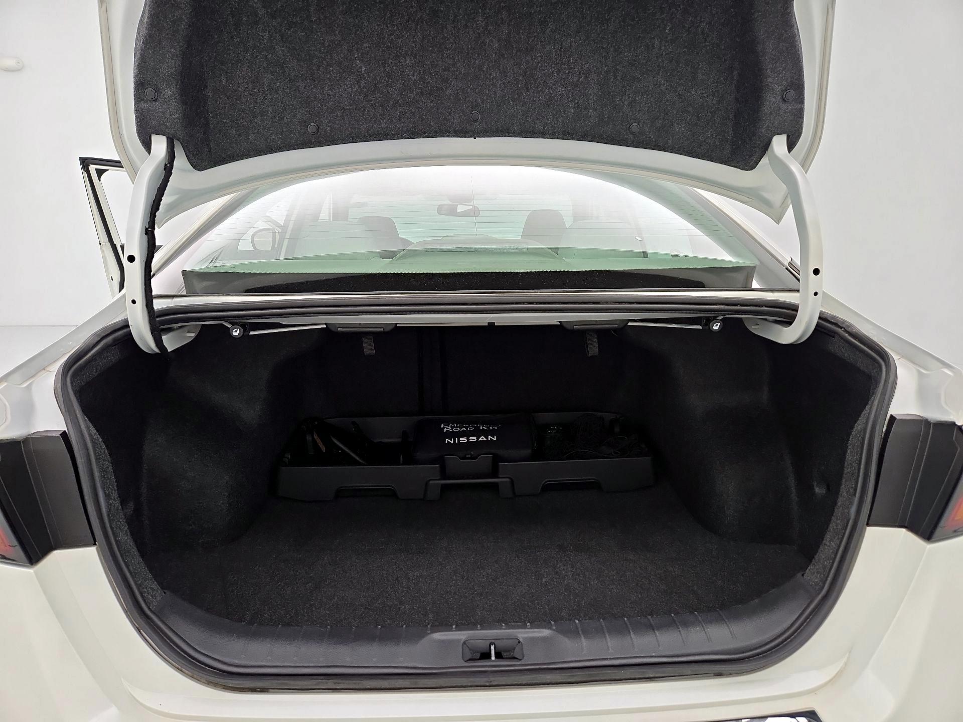 Thumbnail: 2023 Nissan Altima - 20