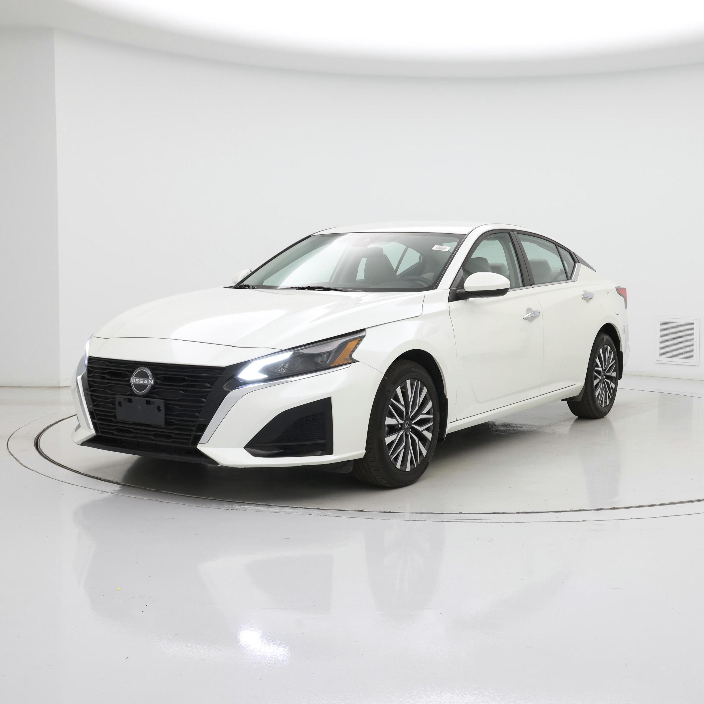 Thumbnail: 2023 Nissan Altima - 4