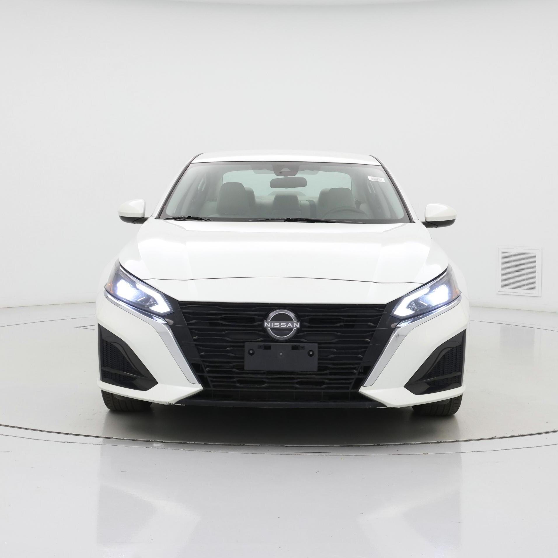 Thumbnail: 2023 Nissan Altima - 5