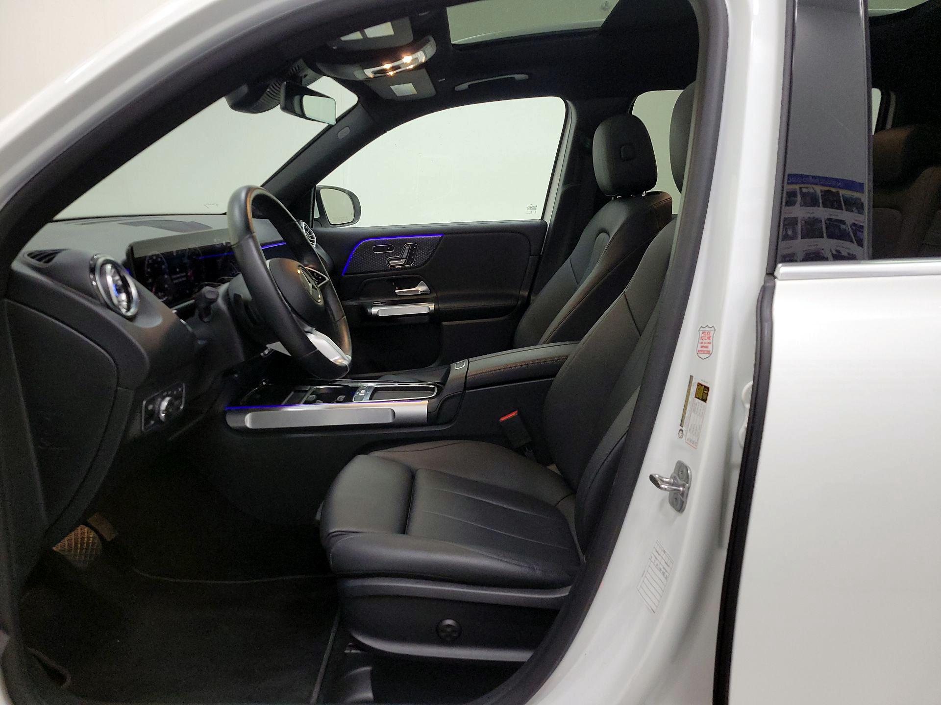 Thumbnail: 2024 Mercedes-Benz GLB - 11