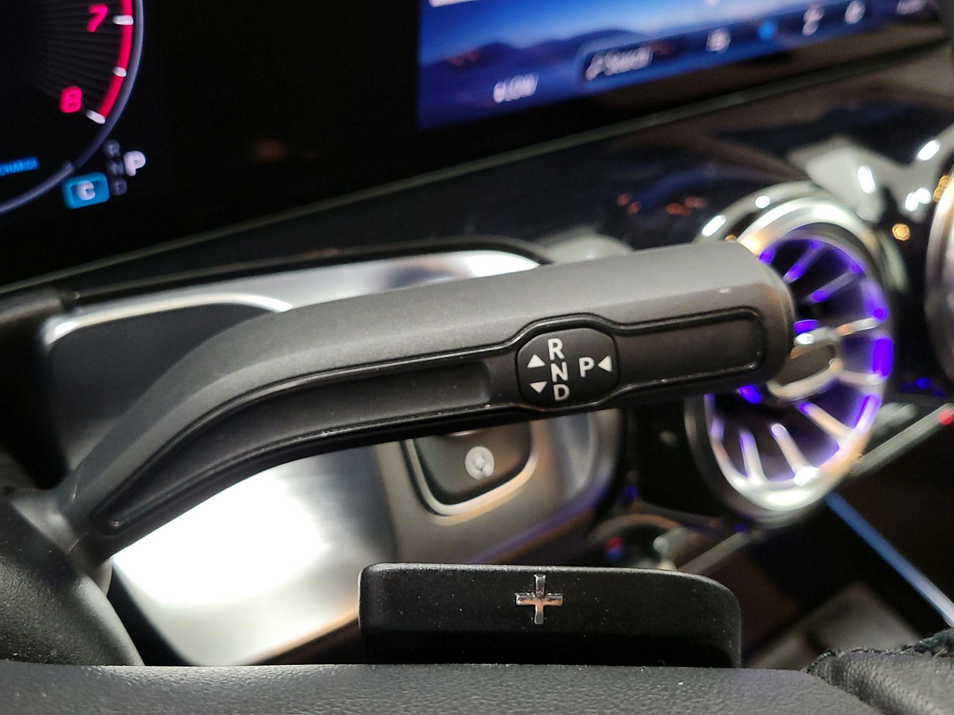 Thumbnail: 2024 Mercedes-Benz GLB - 18