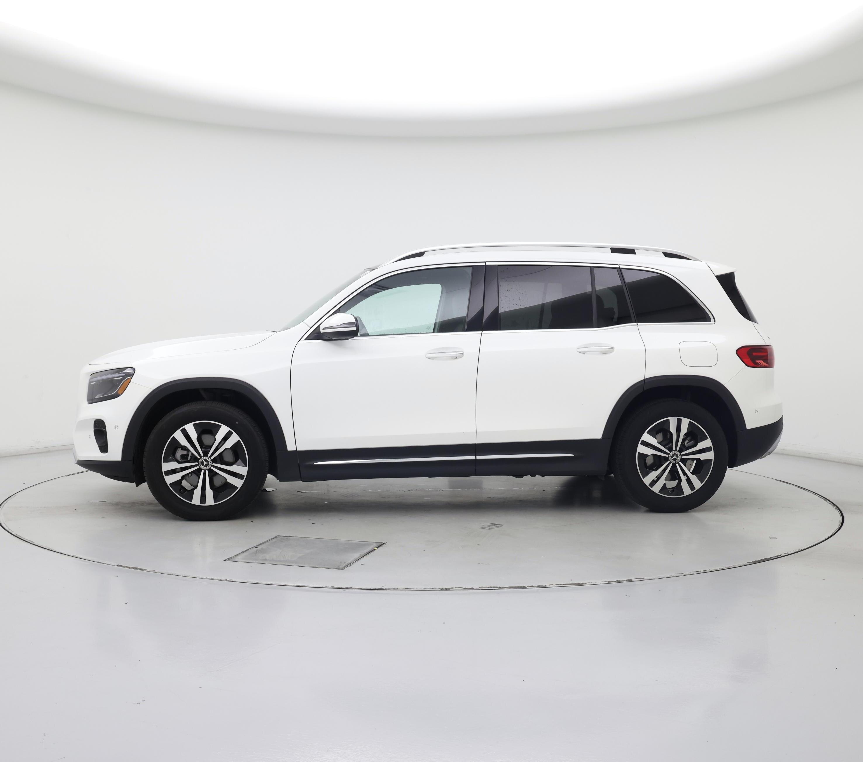 Thumbnail: 2024 Mercedes-Benz GLB - 3