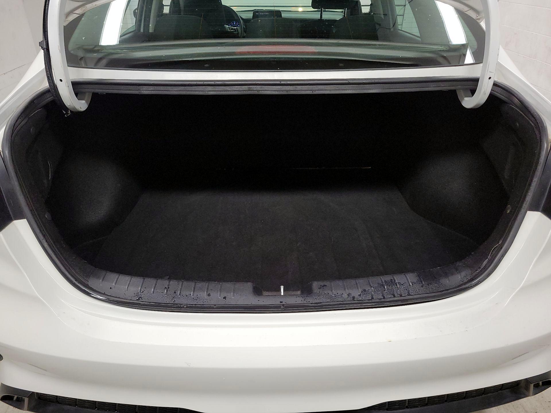 Thumbnail: 2023 Kia Forte - 15