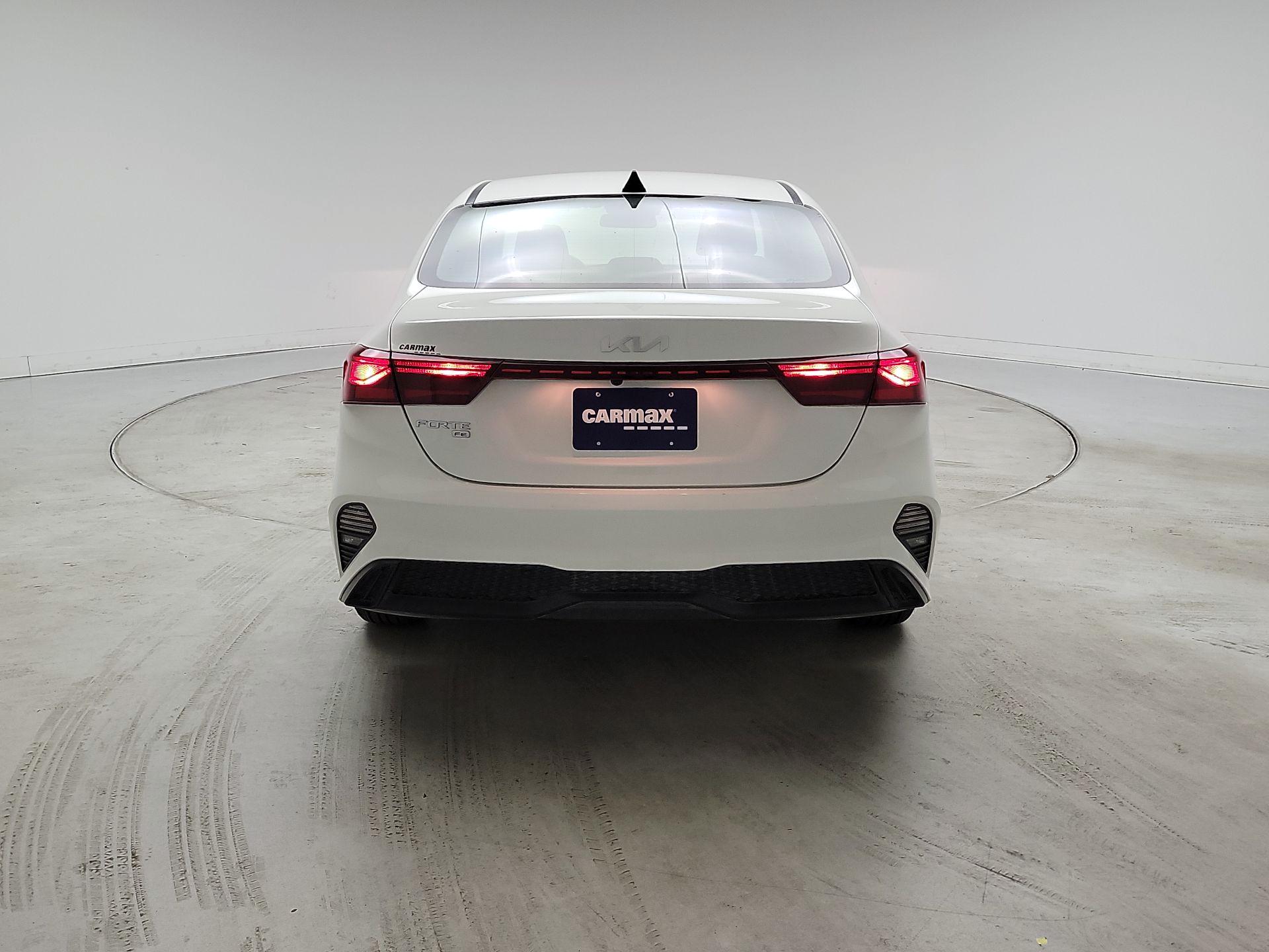 Thumbnail: 2023 Kia Forte - 6