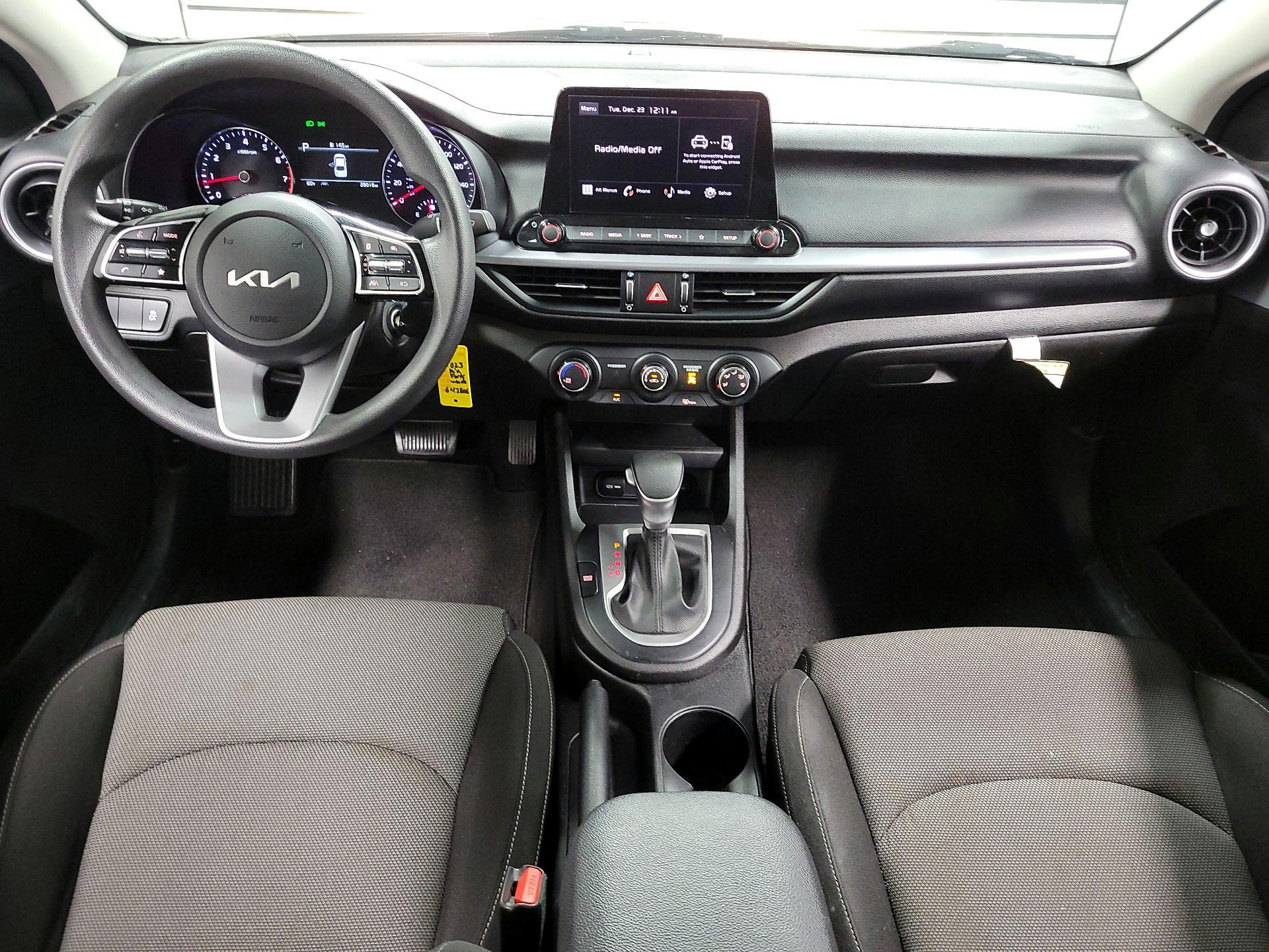 Thumbnail: 2023 Kia Forte - 8