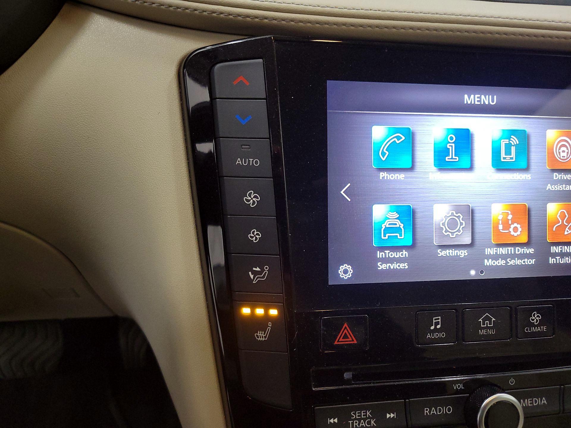 Thumbnail: 2022 INFINITI QX50 - 16