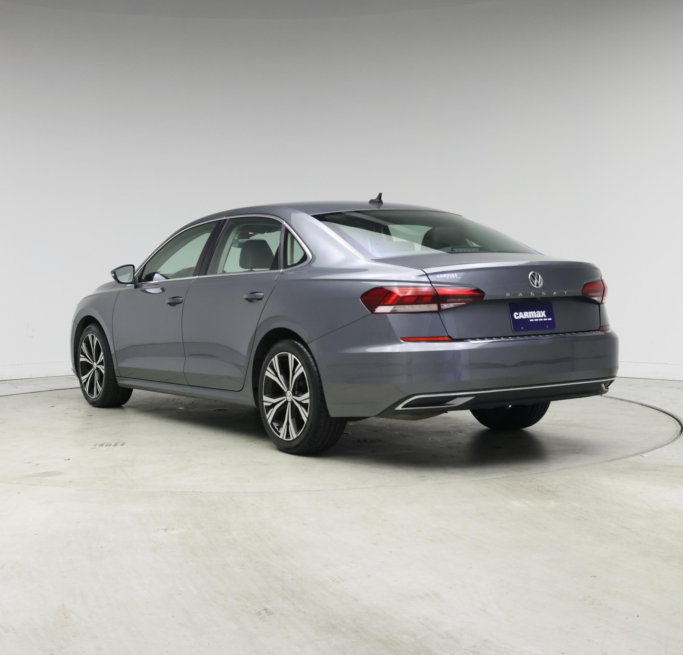 Thumbnail: 2022 Volkswagen Passat - 2