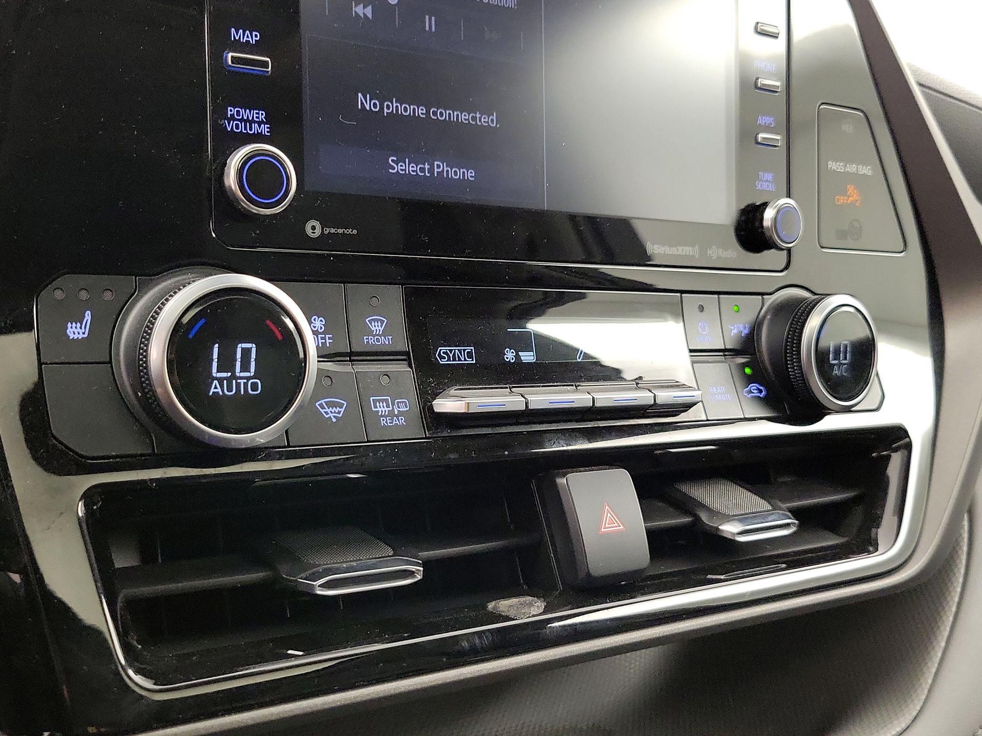 Thumbnail: 2021 Toyota Highlander - 16