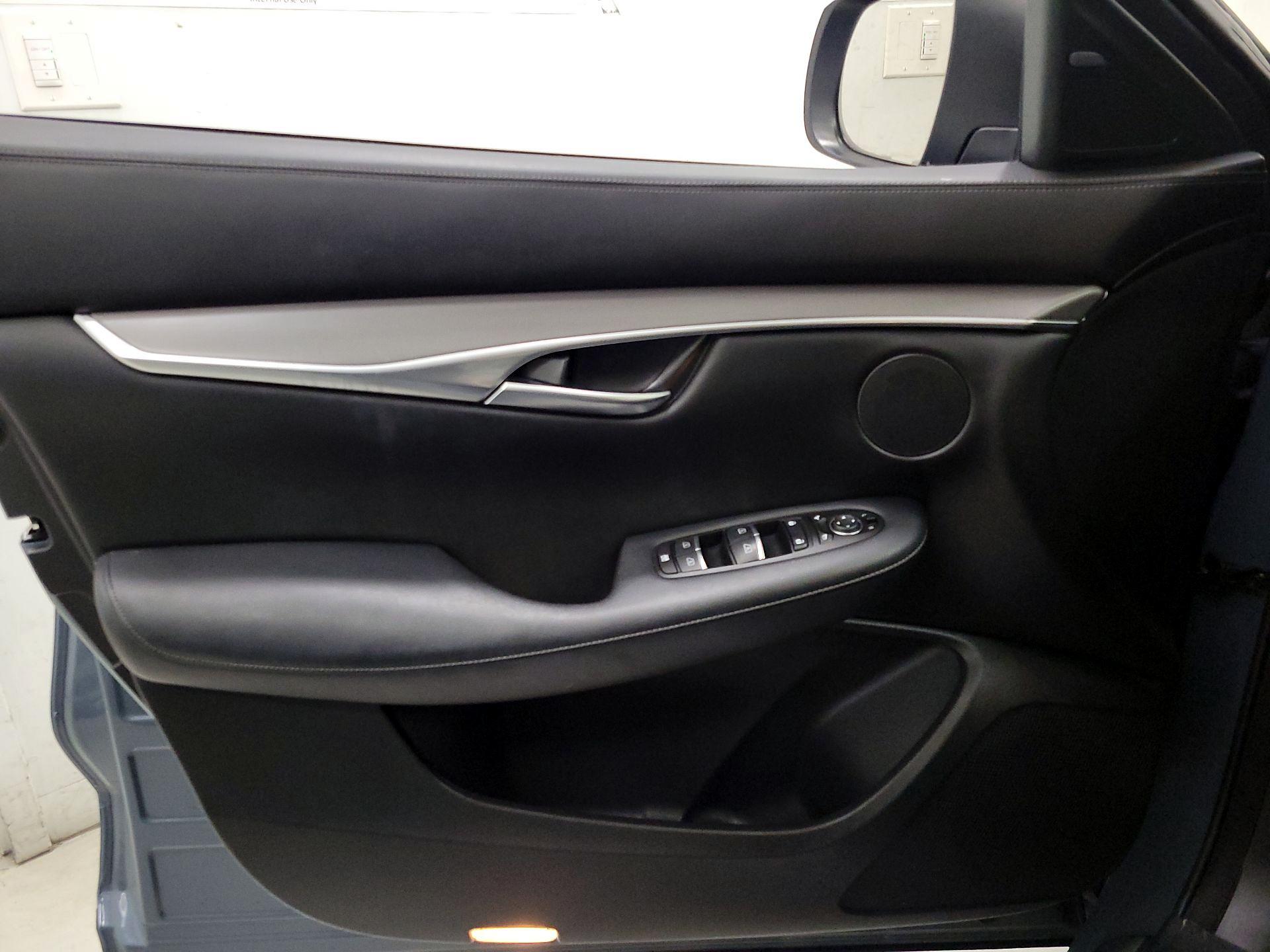 Thumbnail: 2022 INFINITI QX50 - 12