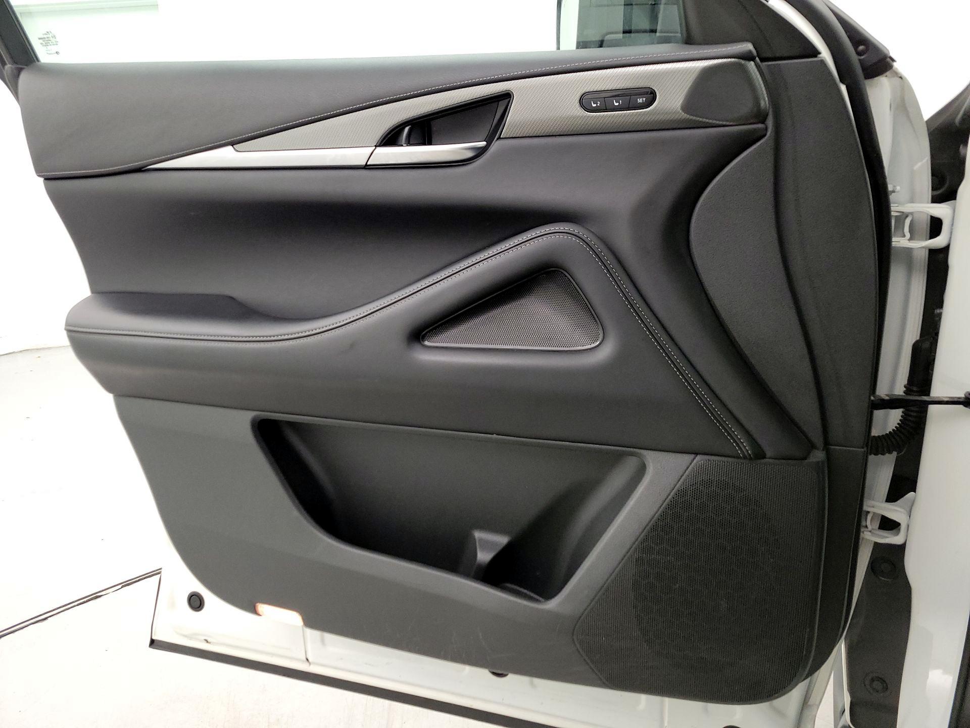 Thumbnail: 2023 INFINITI QX60 - 12