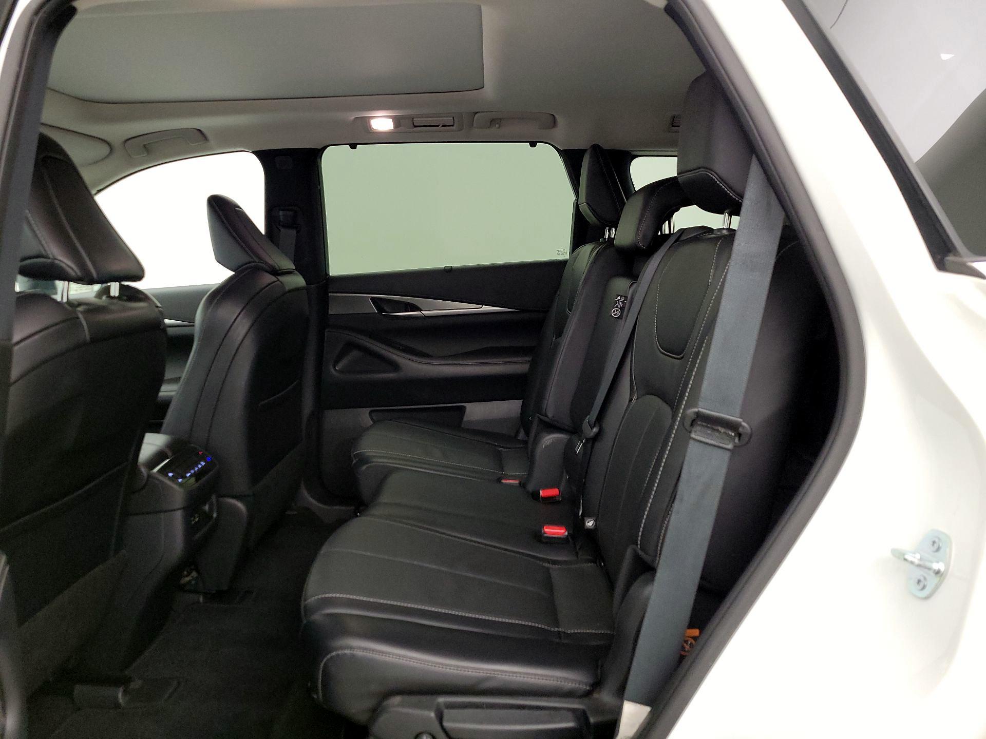 Thumbnail: 2023 INFINITI QX60 - 20