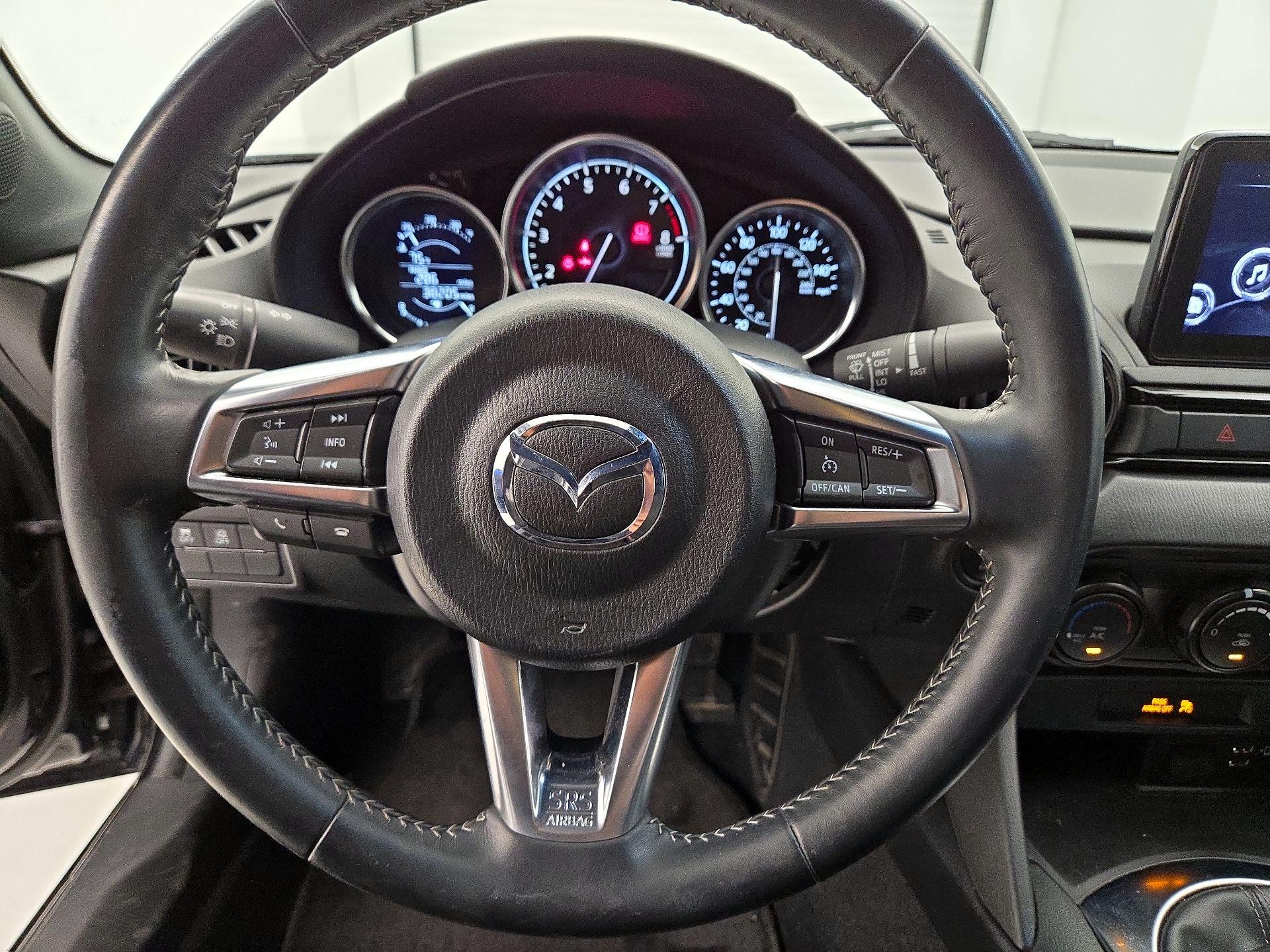 Thumbnail: 2022 Mazda MX-5 Miata - 10