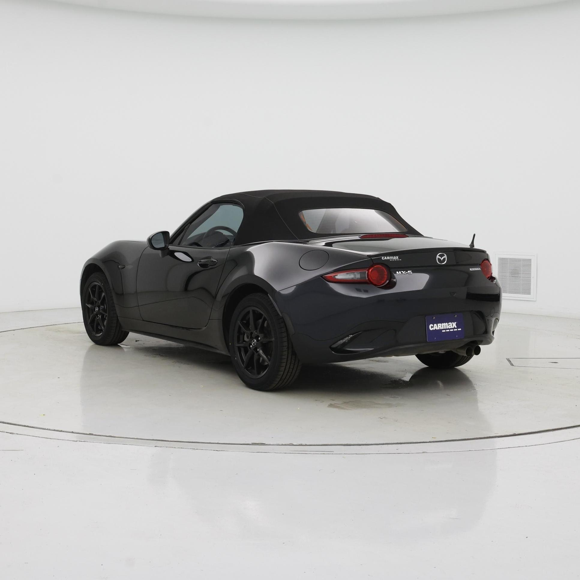 Thumbnail: 2022 Mazda MX-5 Miata - 2