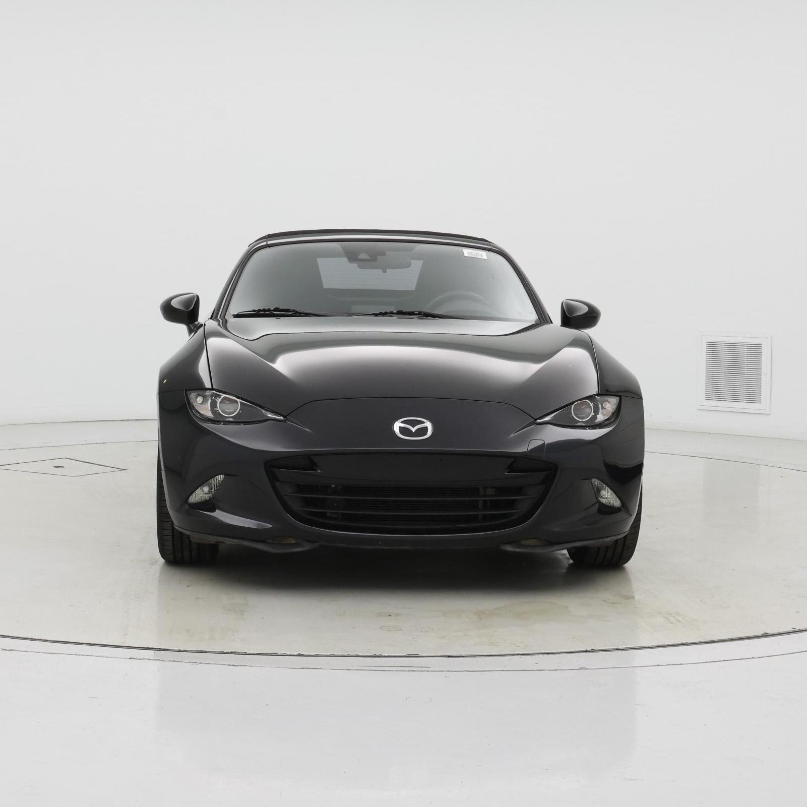 Thumbnail: 2022 Mazda MX-5 Miata - 5