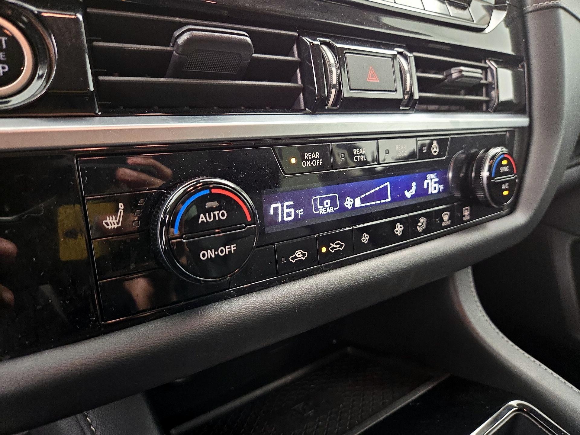 Thumbnail: 2023 Nissan Pathfinder - 17