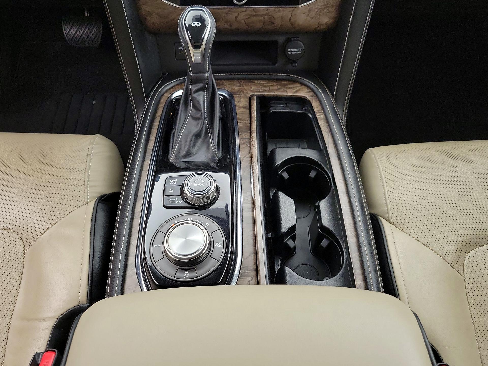 Thumbnail: 2021 INFINITI QX80 - 18