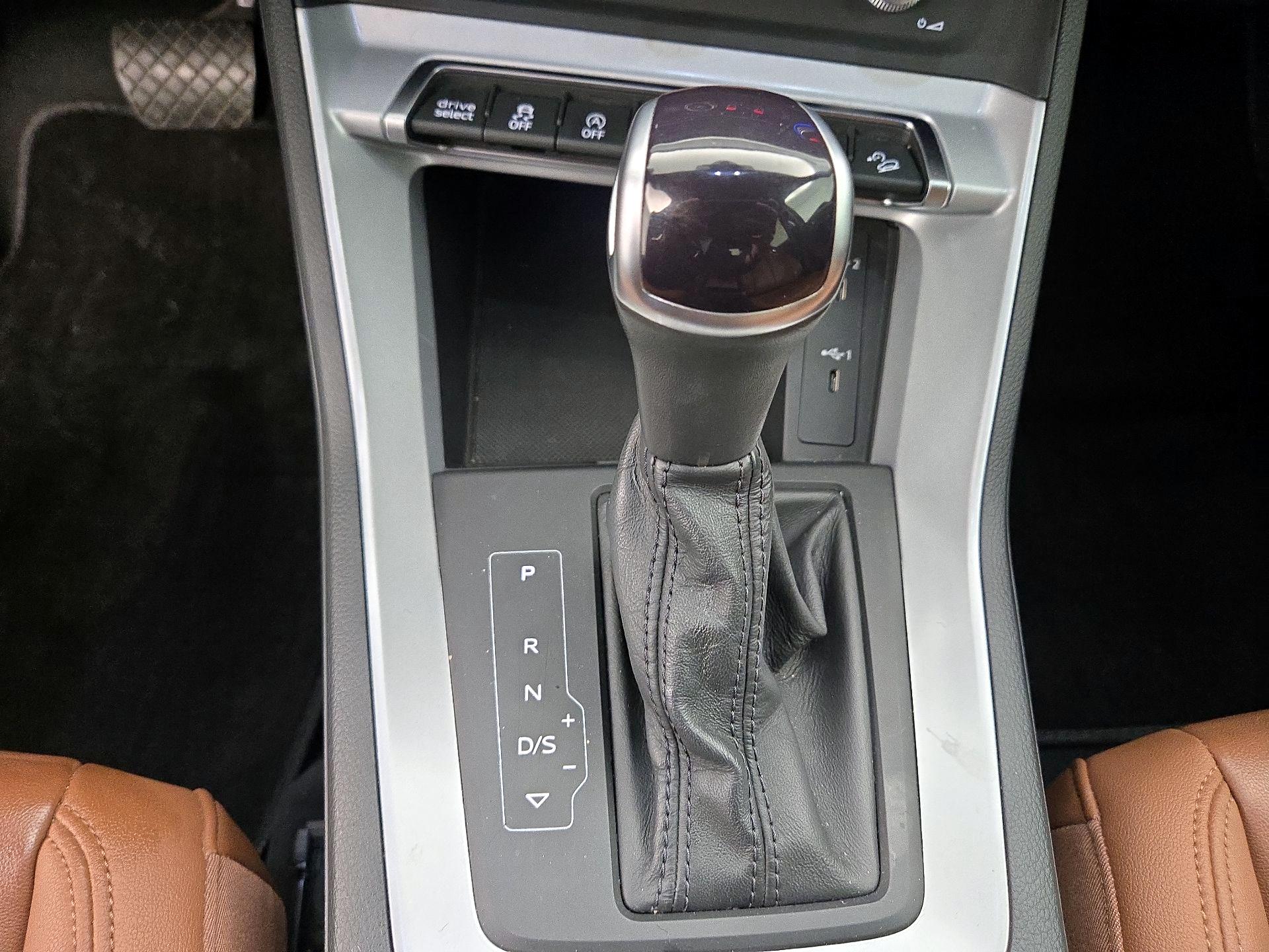 Thumbnail: 2023 Audi Q3 - 17