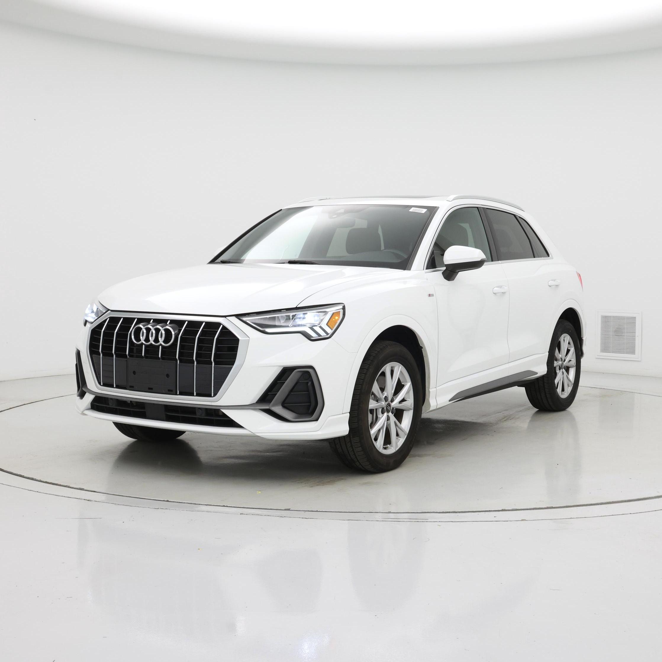 Thumbnail: 2023 Audi Q3 - 4