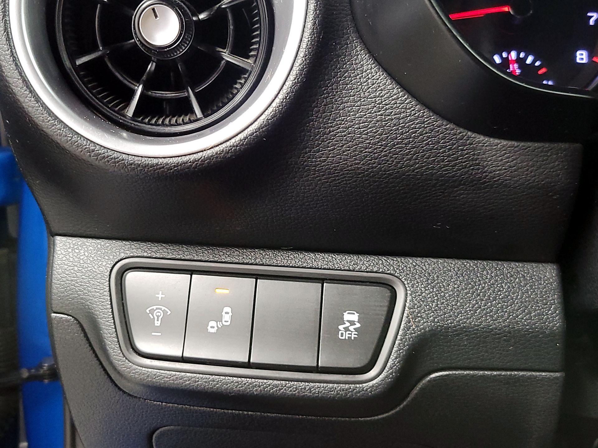 Thumbnail: 2023 Kia Forte - 13