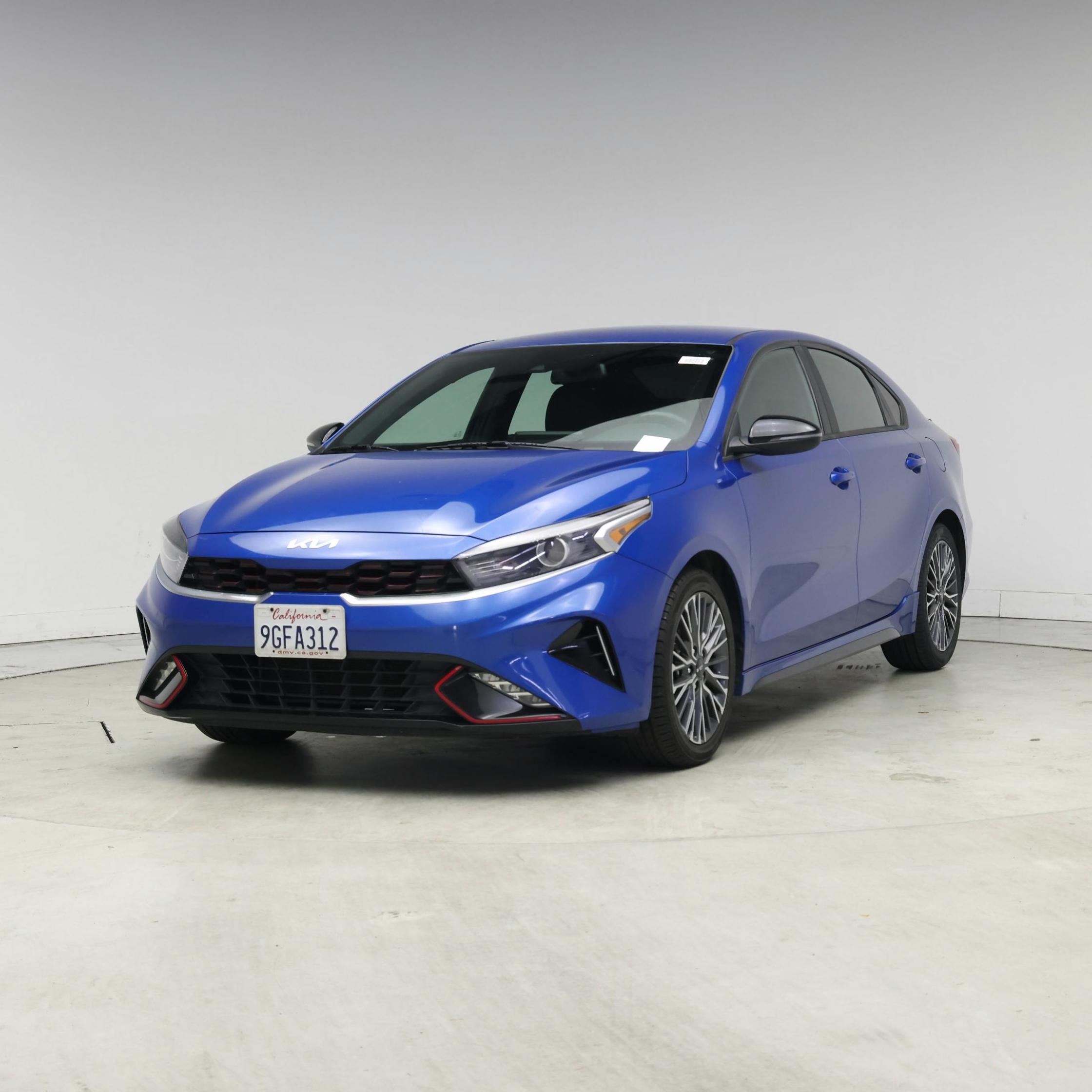 Thumbnail: 2023 Kia Forte - 4