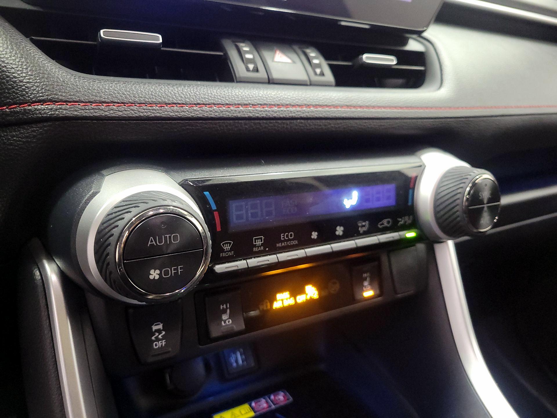 Thumbnail: 2023 Toyota RAV4 - 17