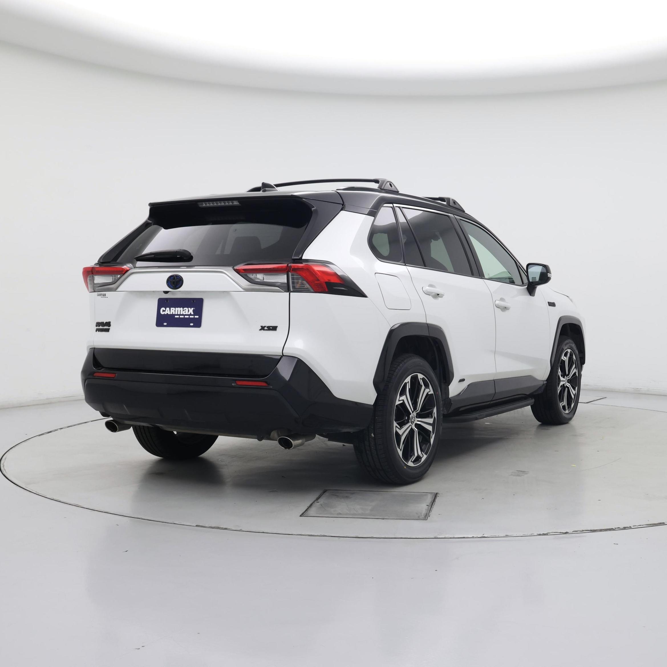 Thumbnail: 2023 Toyota RAV4 - 8