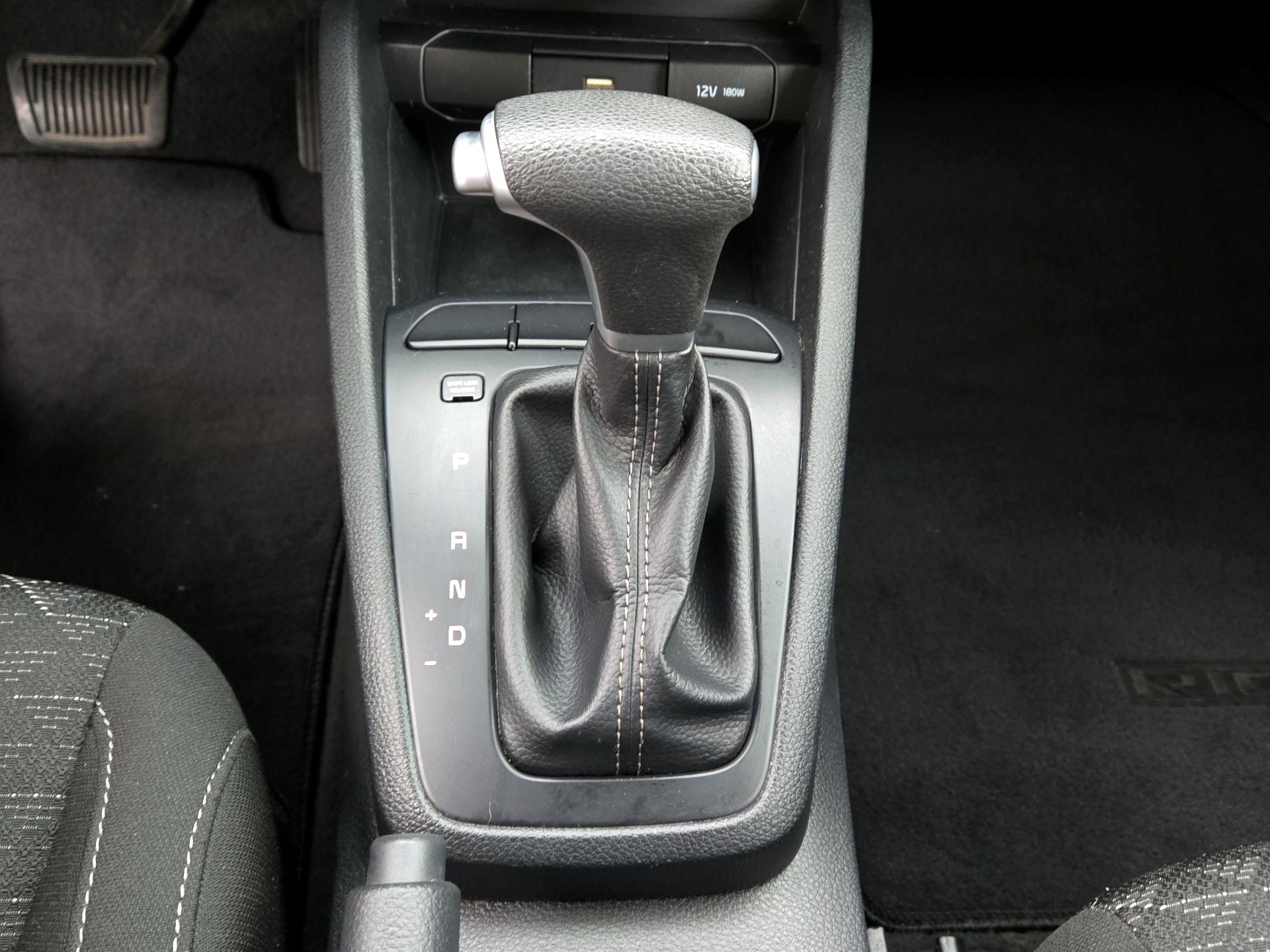 Thumbnail: 2023 Kia Rio - 17