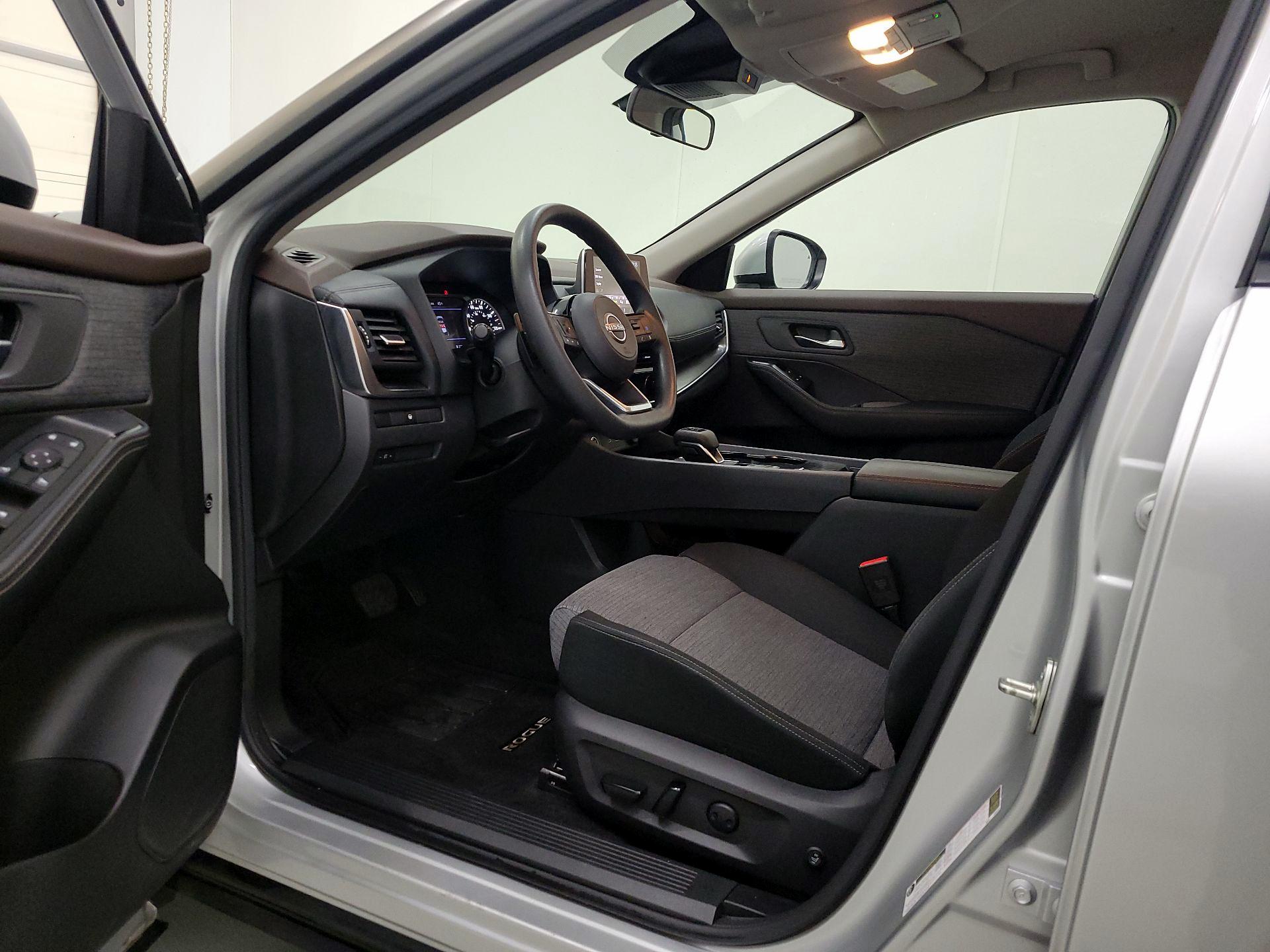 Thumbnail: 2023 Nissan Rogue - 11