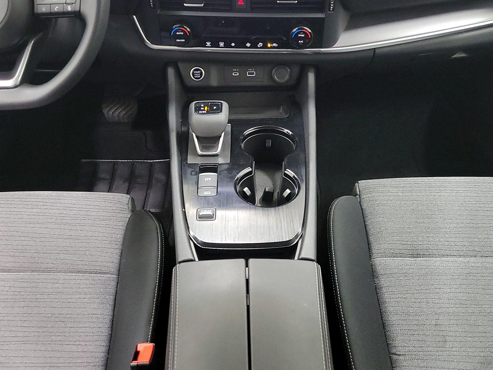 Thumbnail: 2023 Nissan Rogue - 17