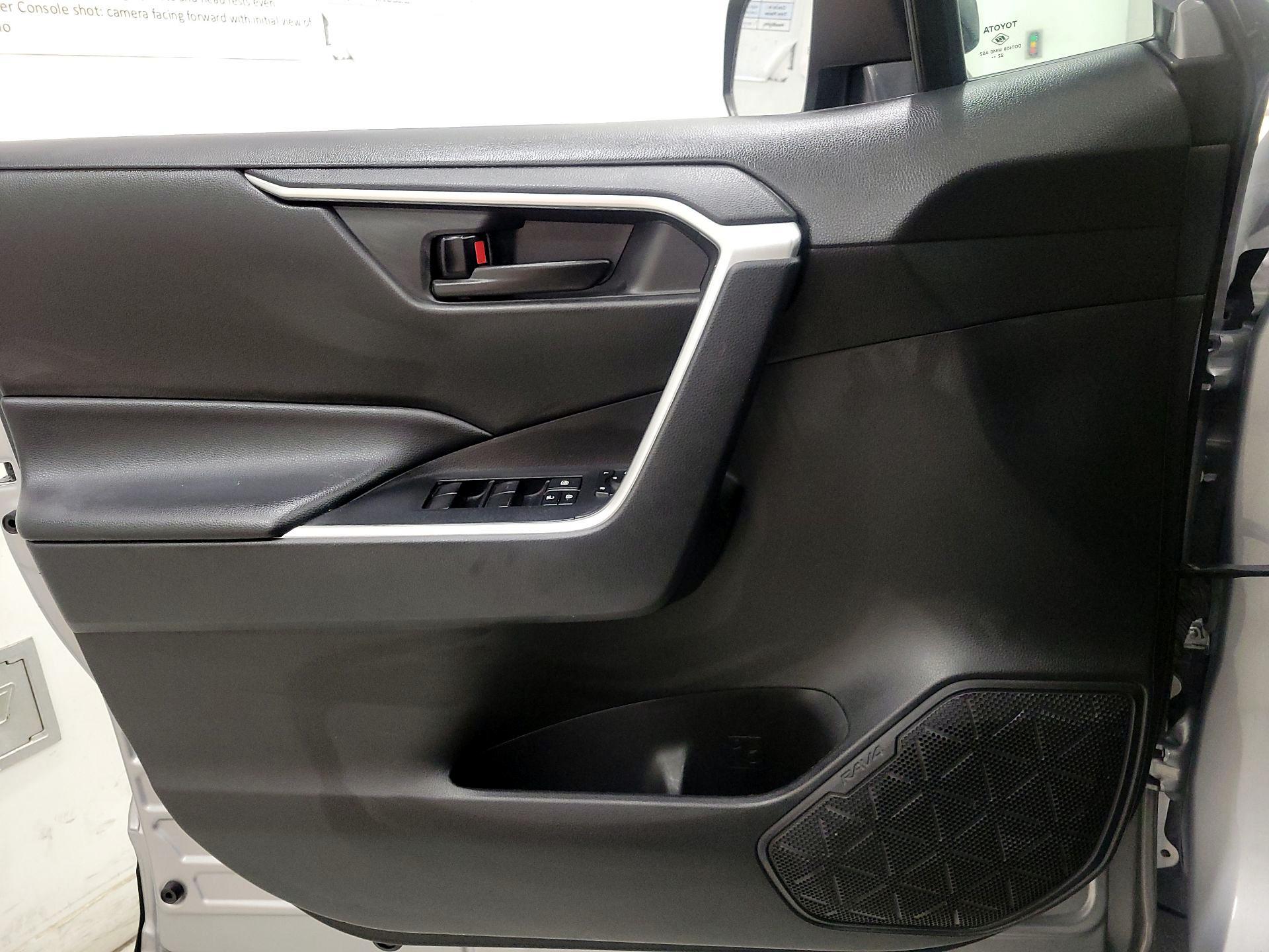 Thumbnail: 2023 Toyota RAV4 - 12