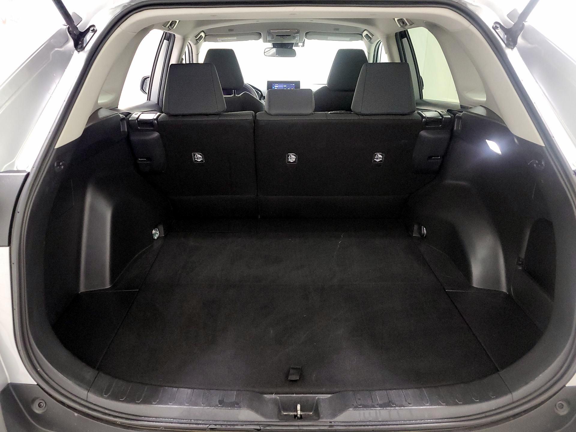 Thumbnail: 2023 Toyota RAV4 - 20