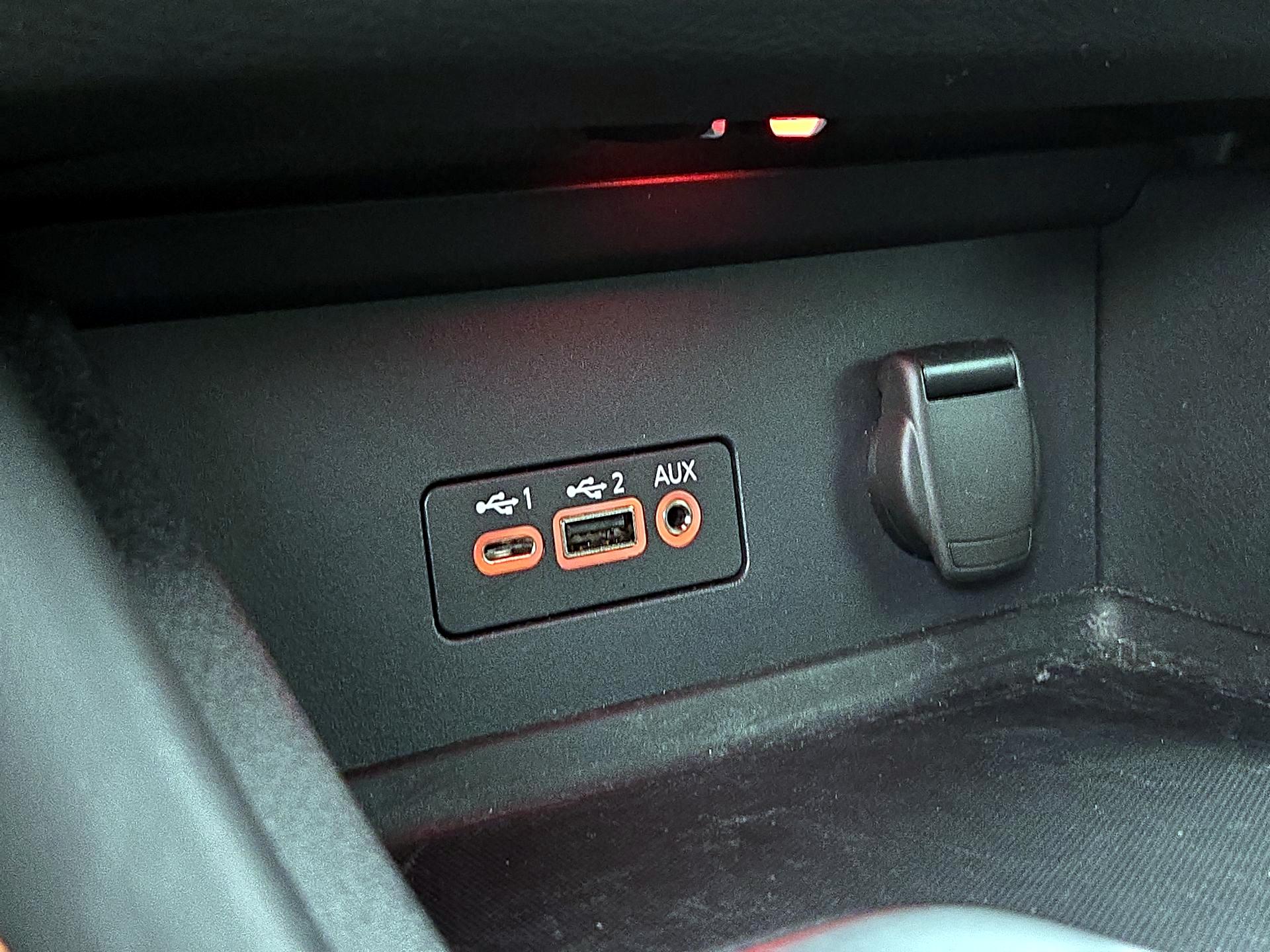 Thumbnail: 2022 Nissan Sentra - 18