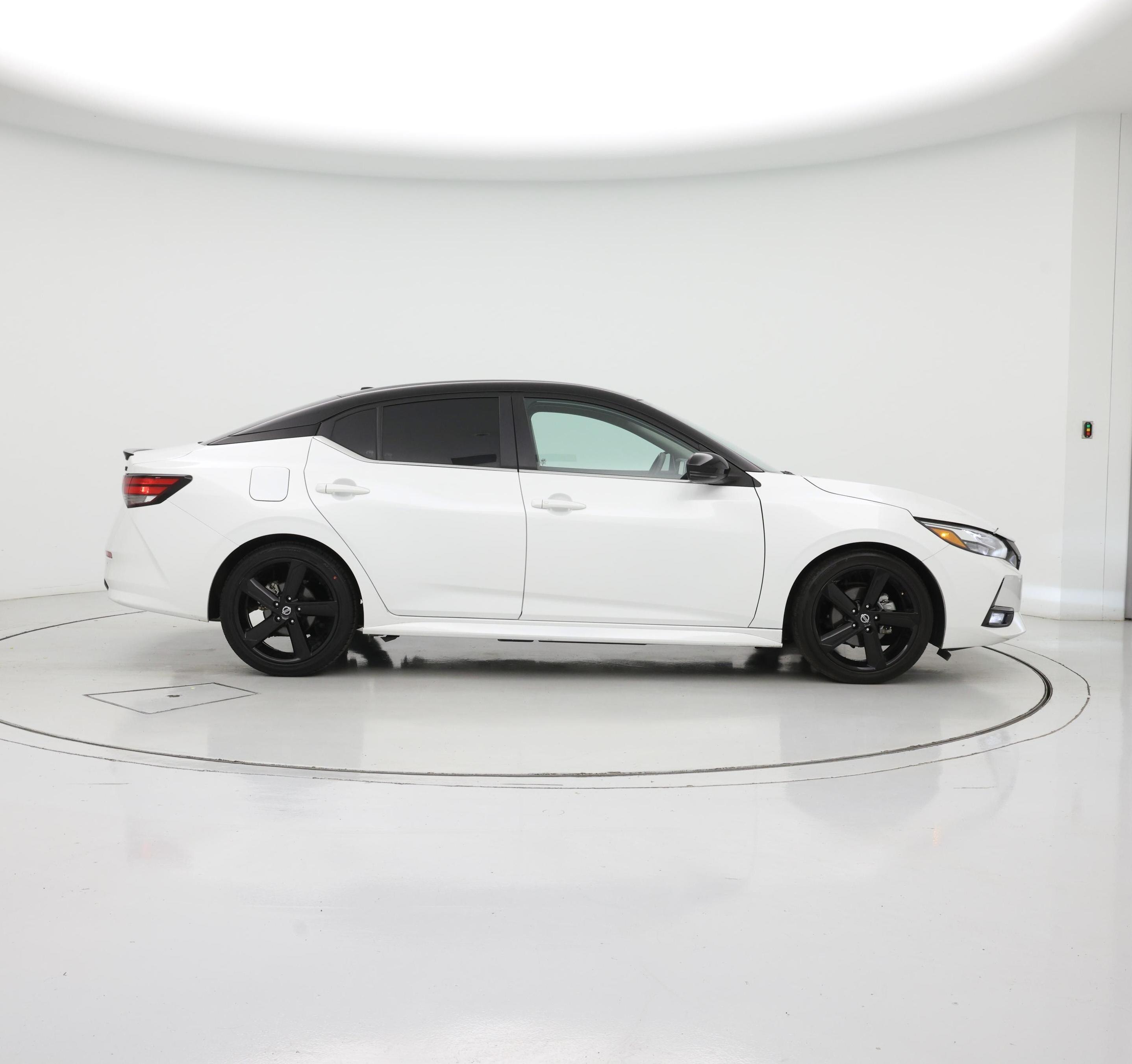 Thumbnail: 2022 Nissan Sentra - 7