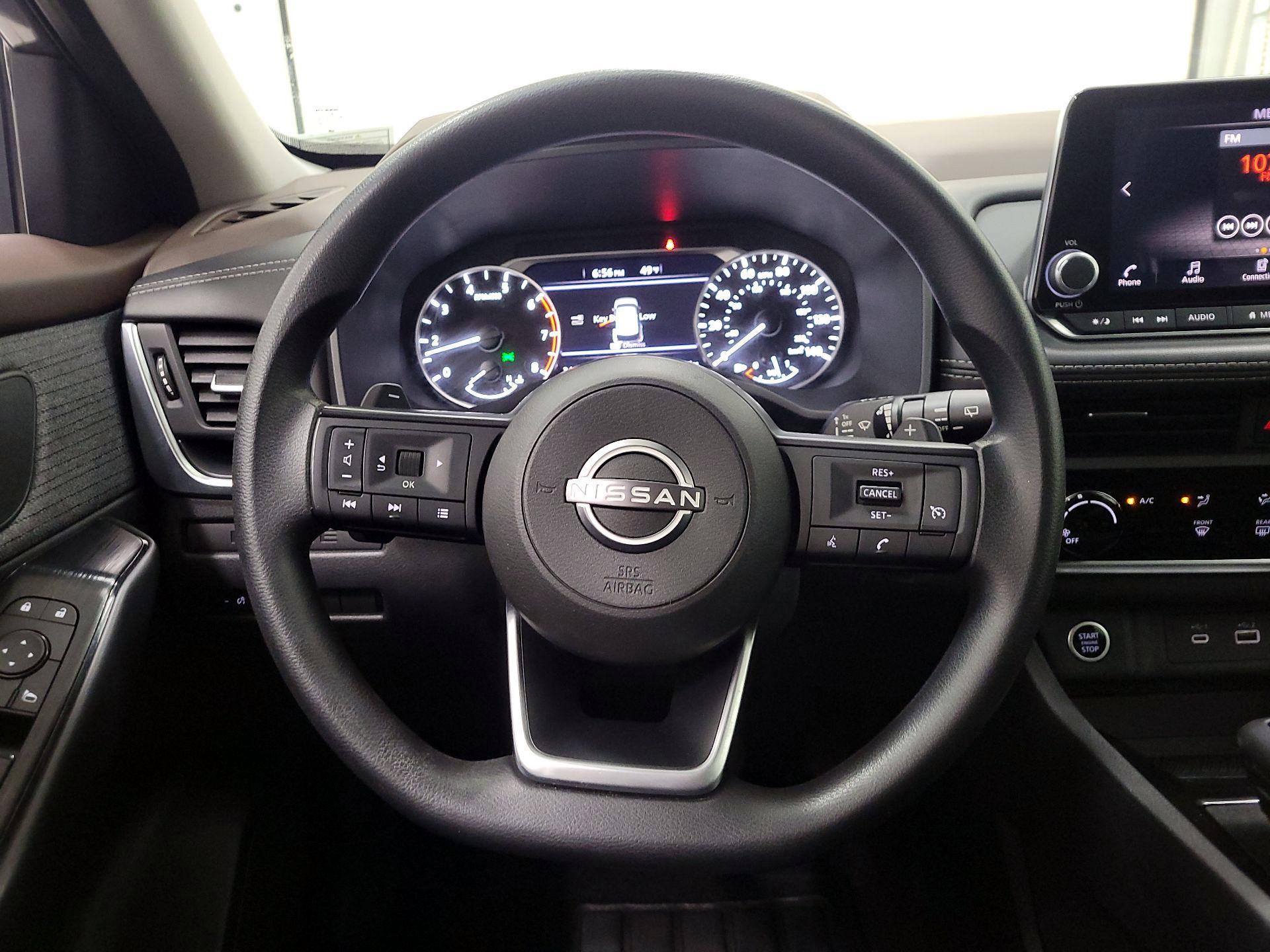 Thumbnail: 2023 Nissan Rogue - 10