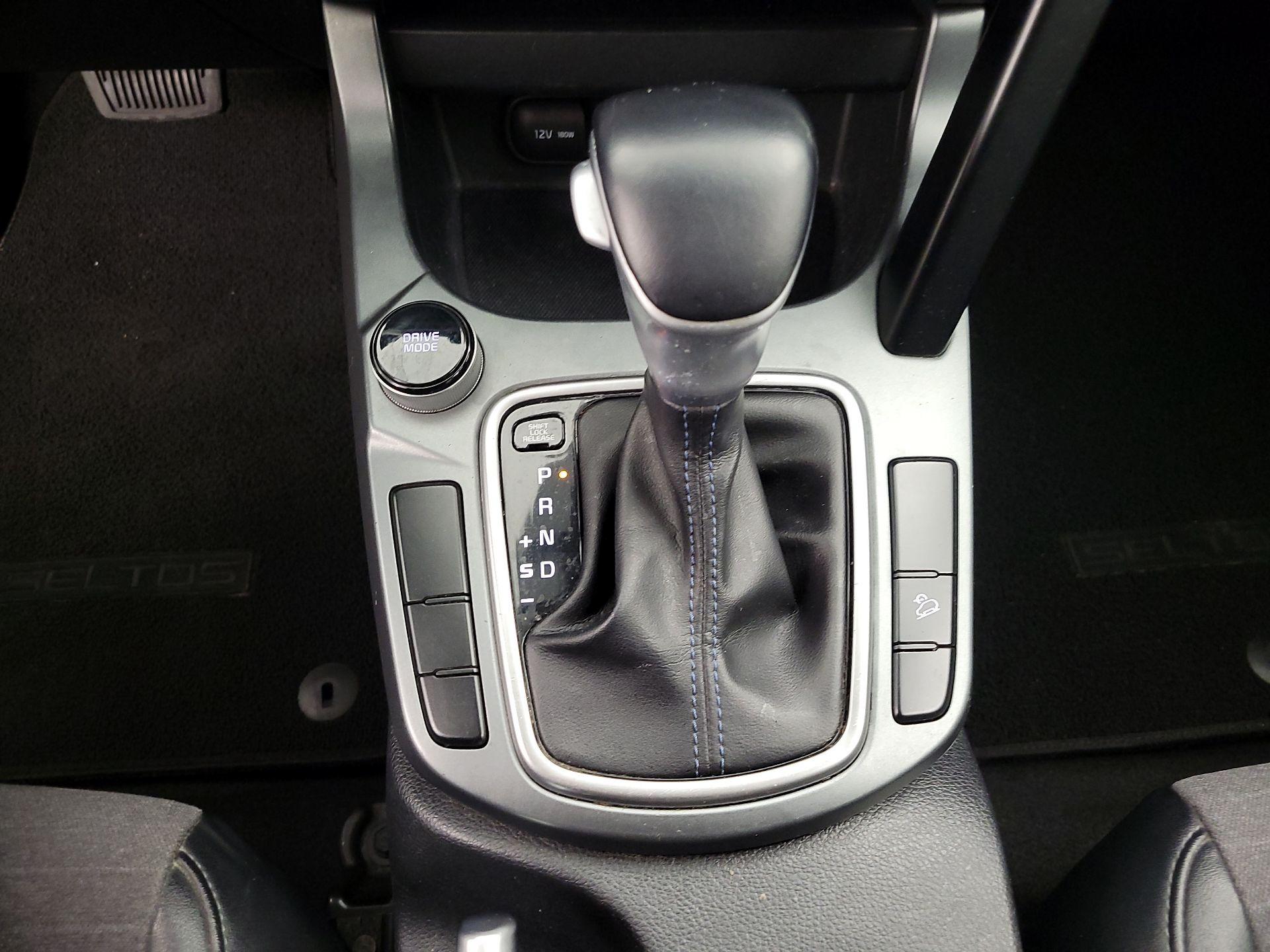 Thumbnail: 2021 Kia Seltos - 17